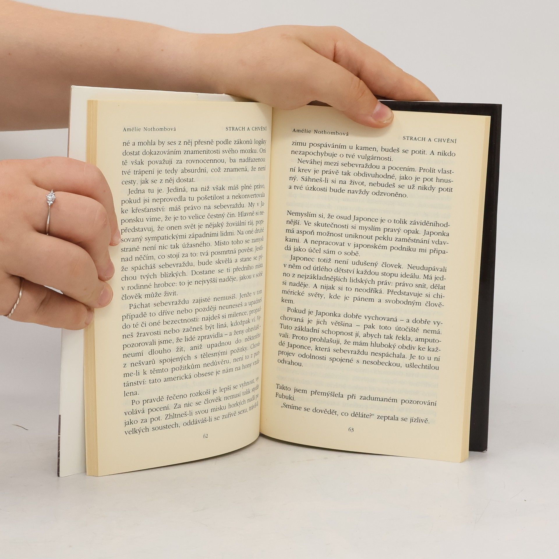 Amélie Nothomb Strach a chvění