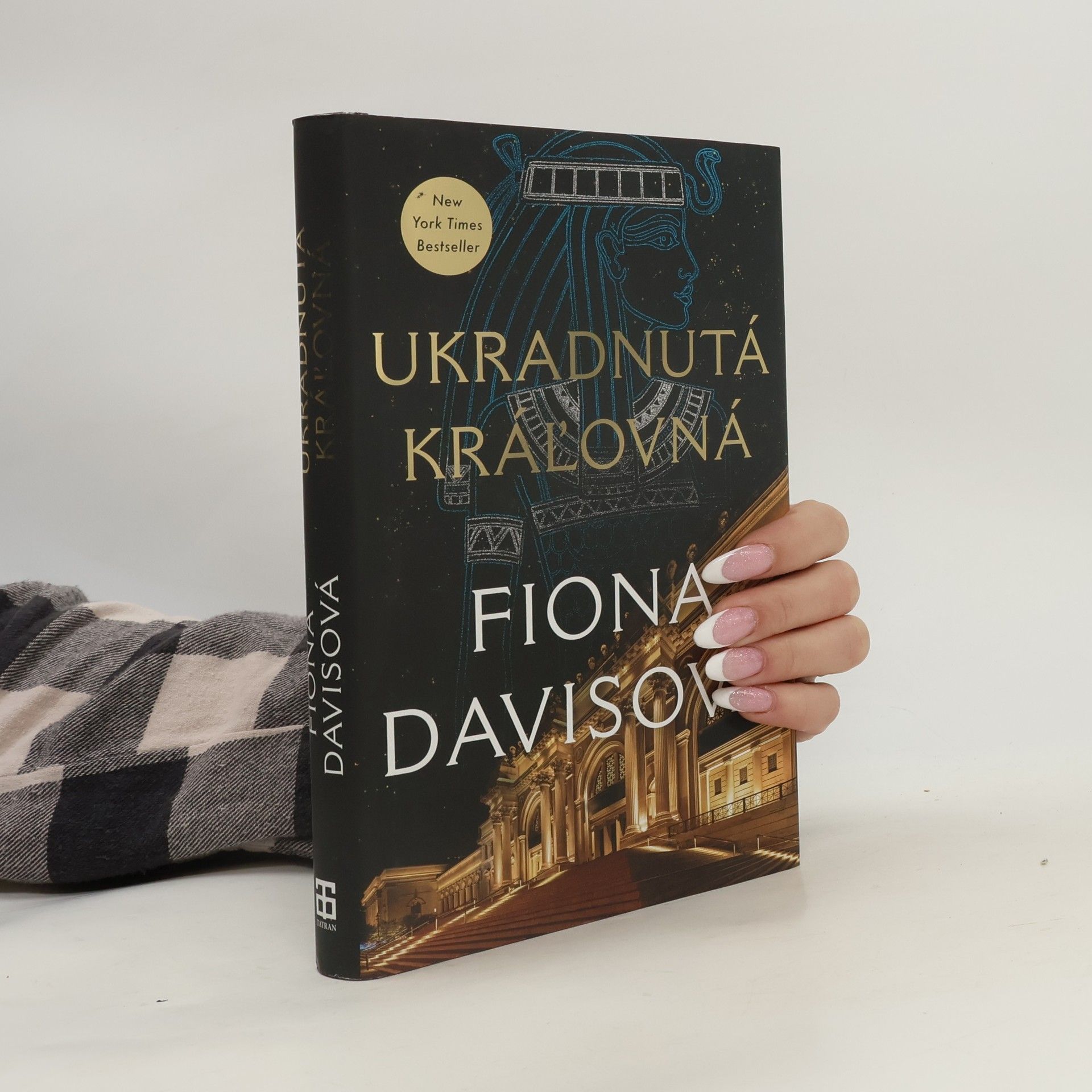 Fiona Davis Ukradnutá kráľovná