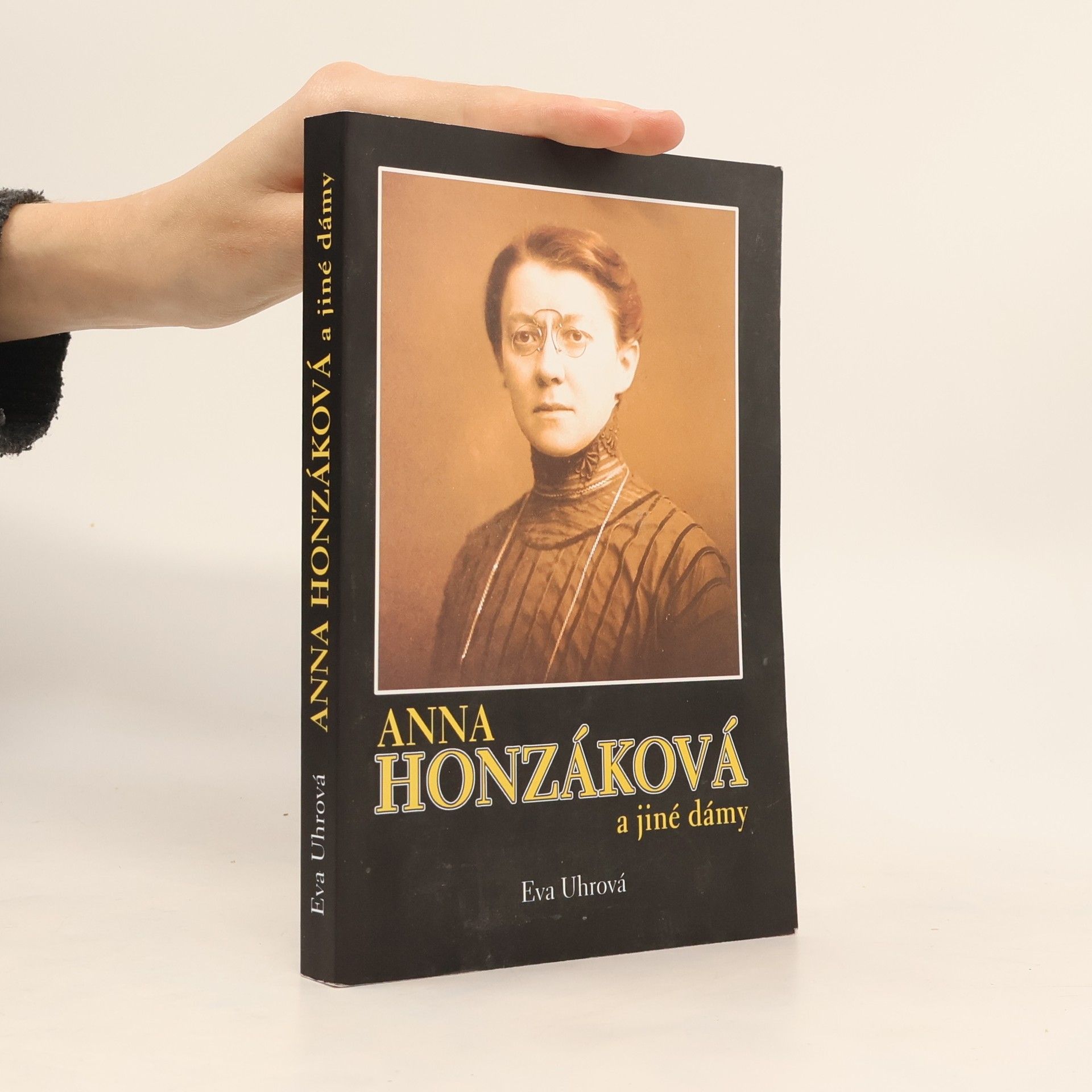 Eva Uhrova Anna Honzáková a jiné dámy