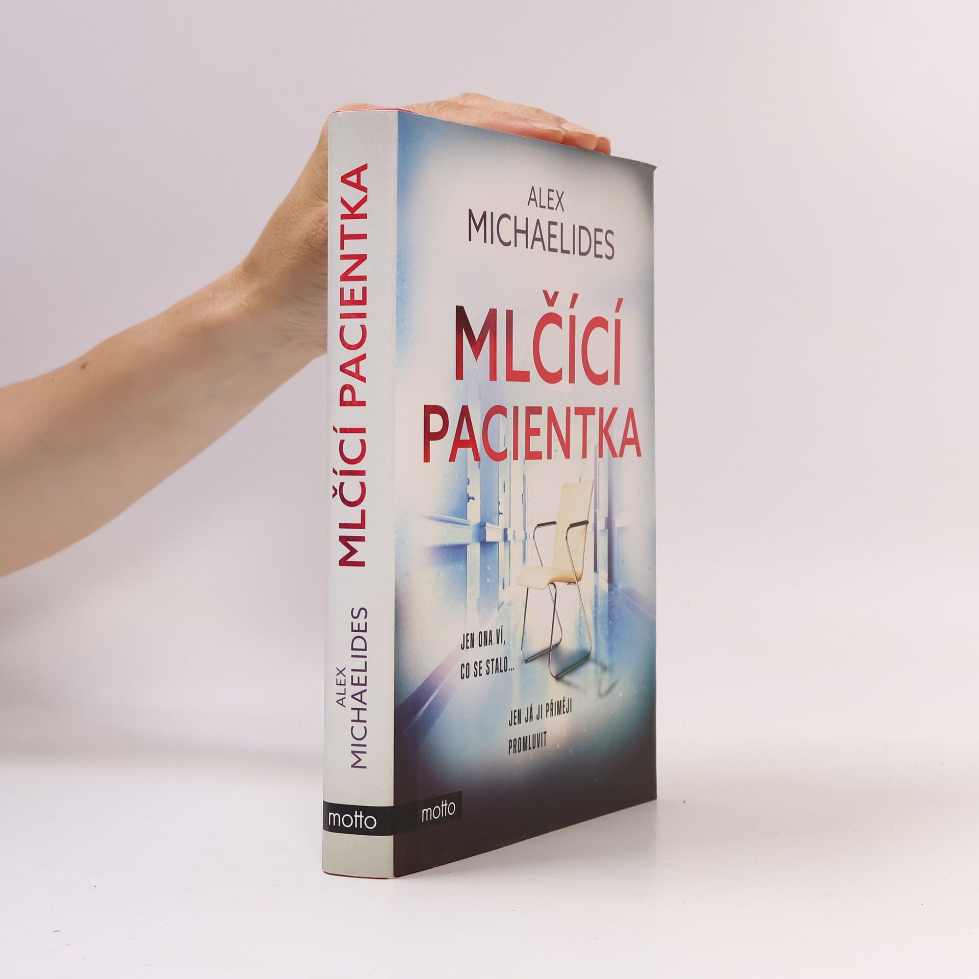 Alex Michaelides Mlčící pacientka