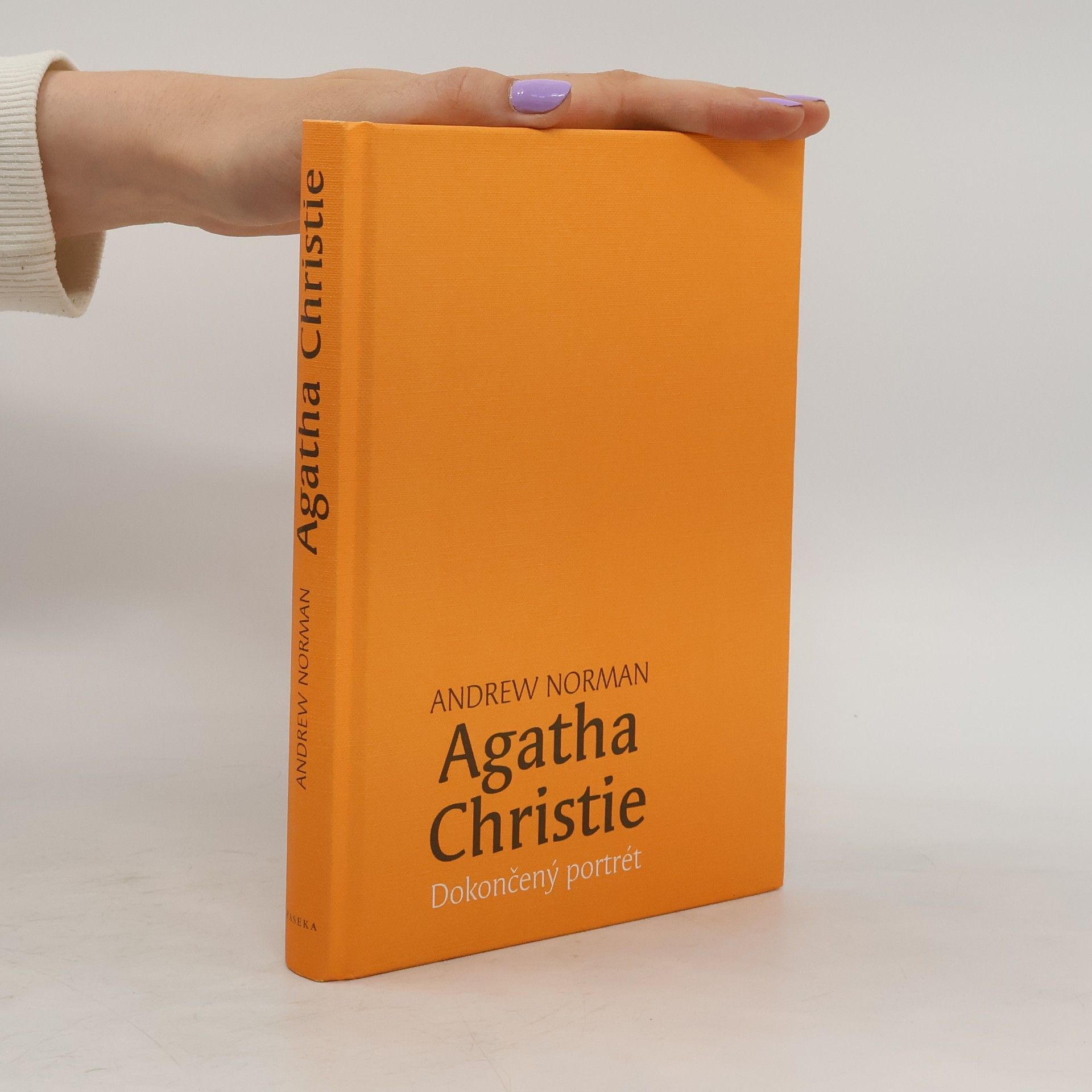 Andrew Norman Agatha Christie. Dokončený portrét