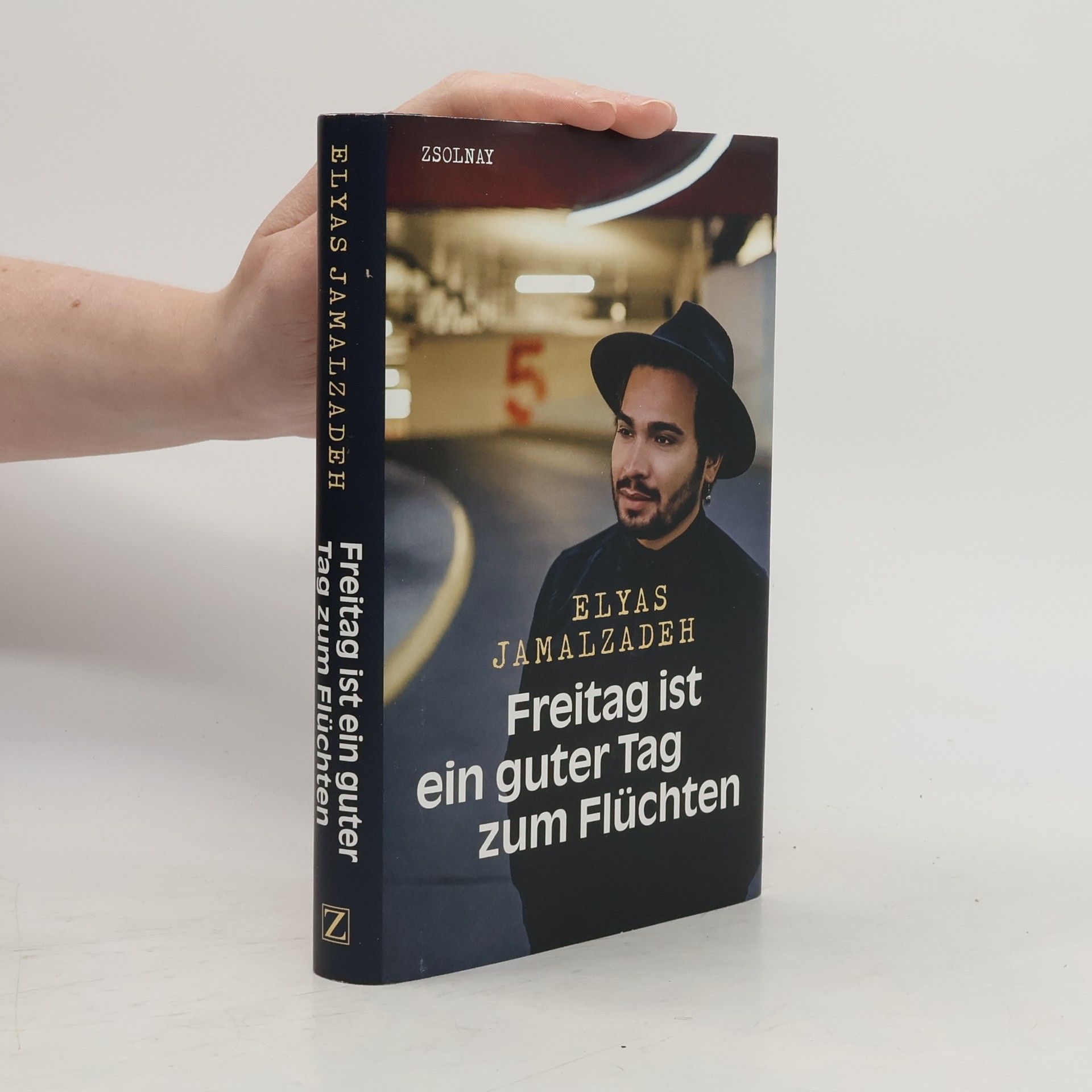 Elyas Jamalzadeh Freitag ist ein guter Tag zum Flüchten