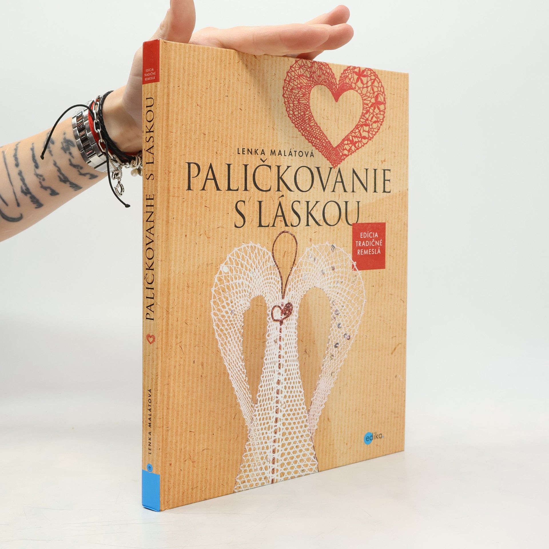 Lenka Malátová Paličkovanie s láskou