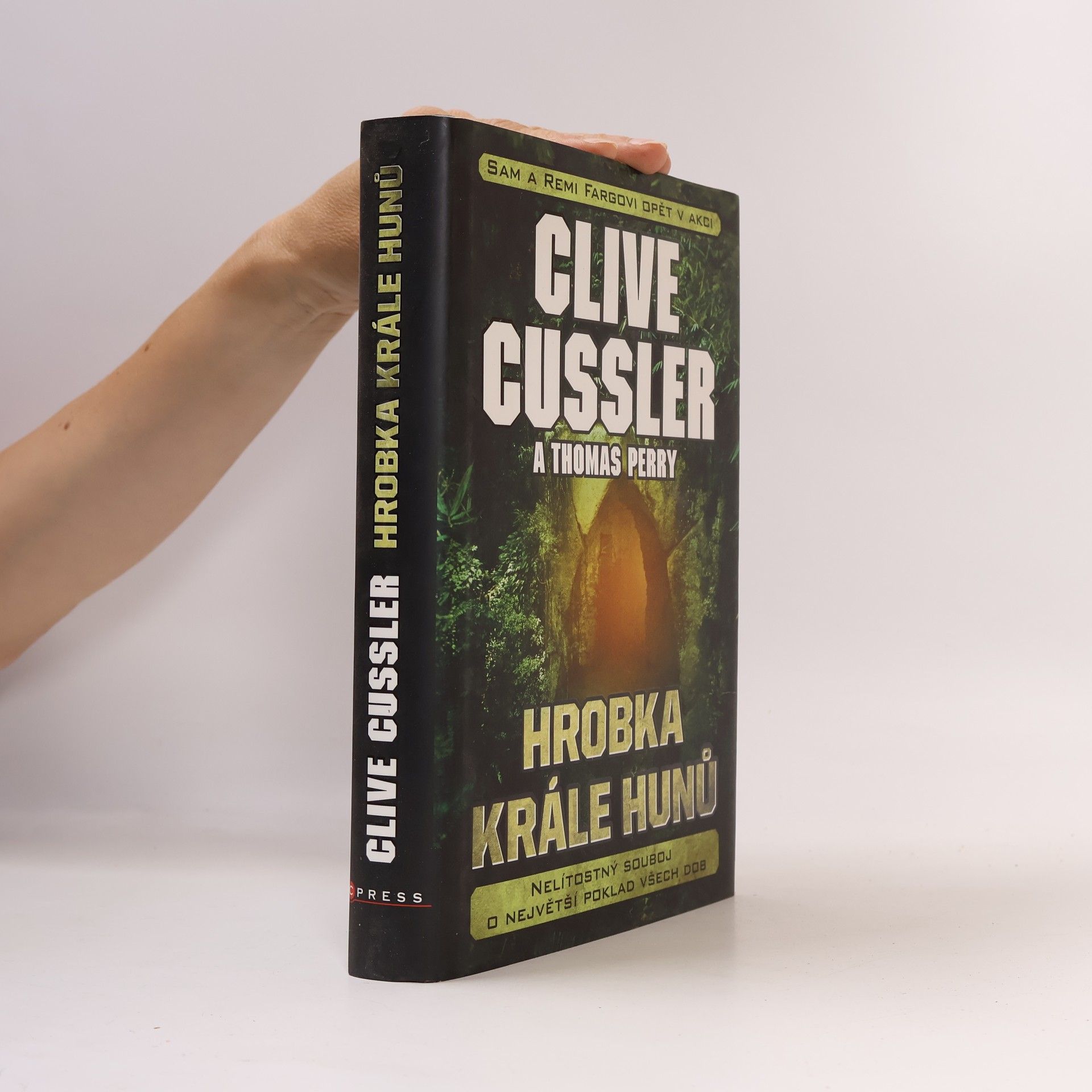 Clive Cussler Hrobka krále Hunů