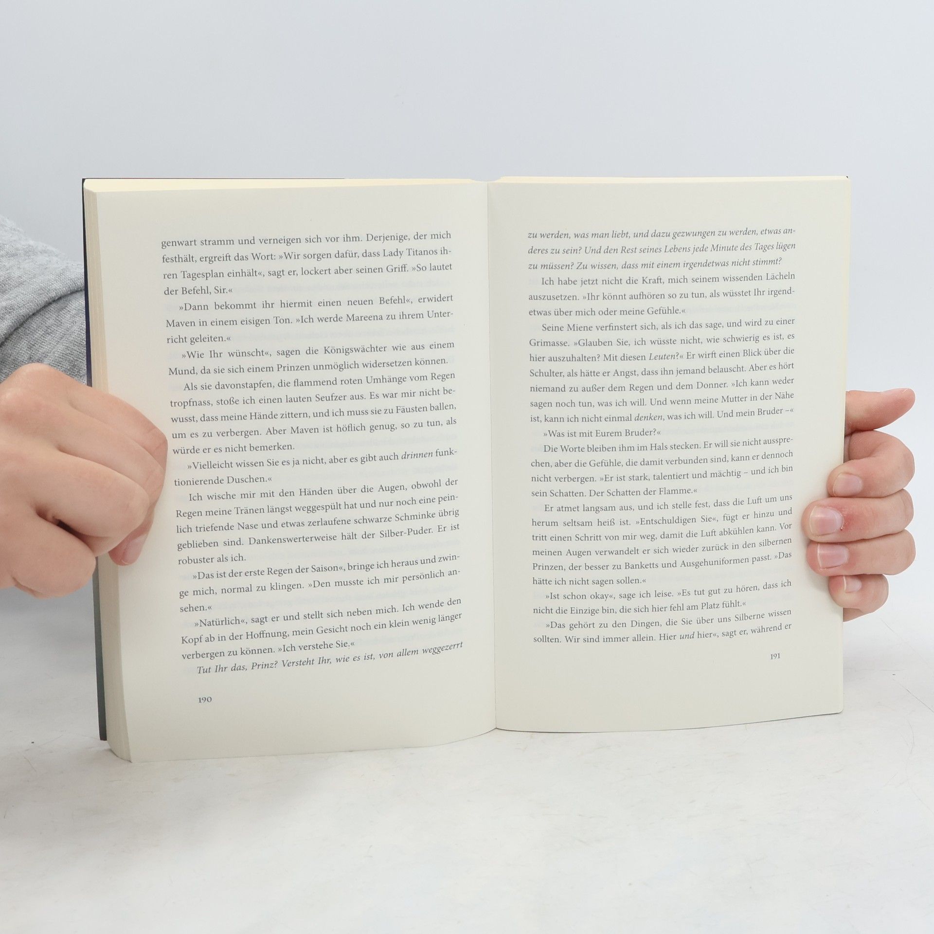 Victoria Aveyard Die Rote Königin