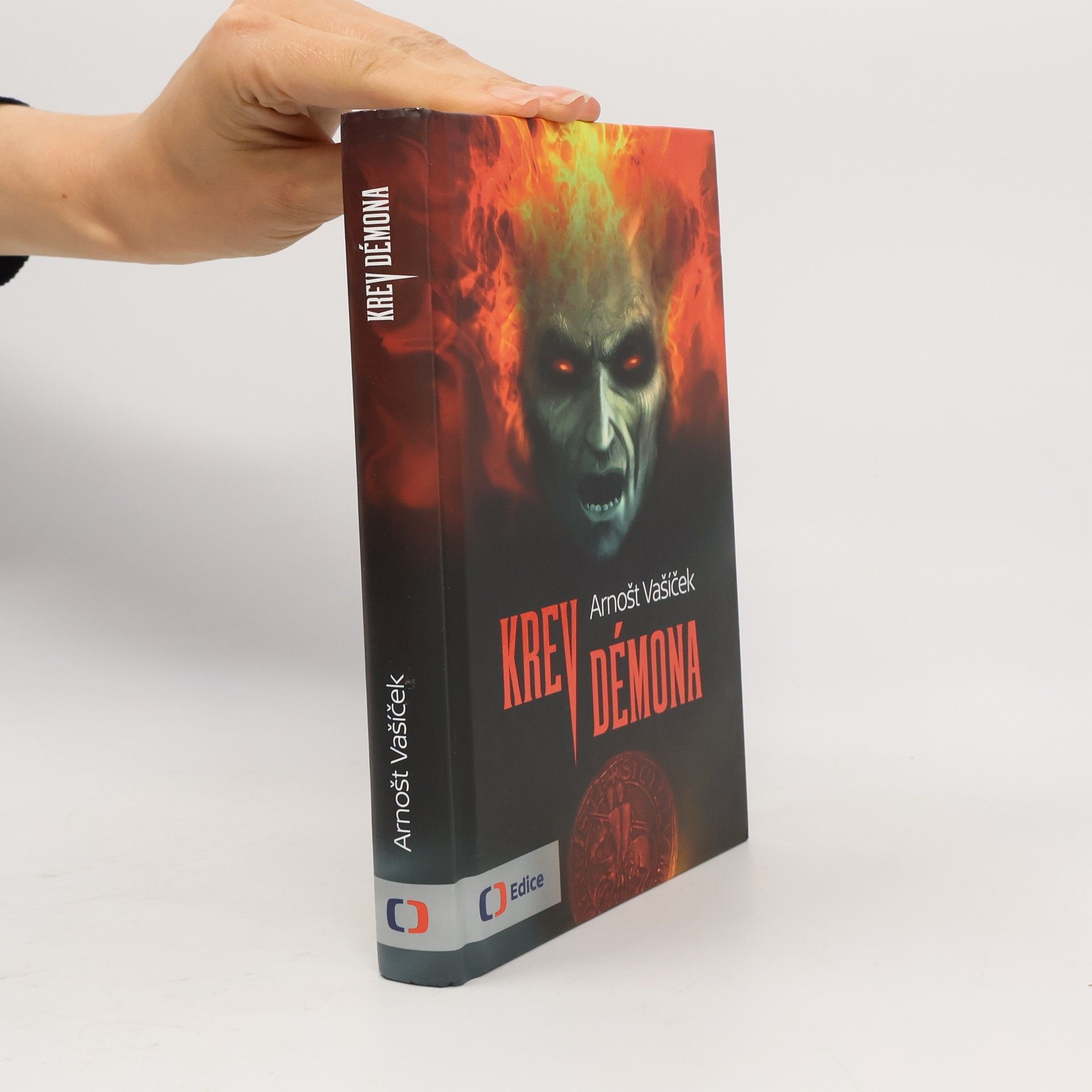 Arnošt Vašíček Krev démona - Thriller s děsivým historickým tajemstvím