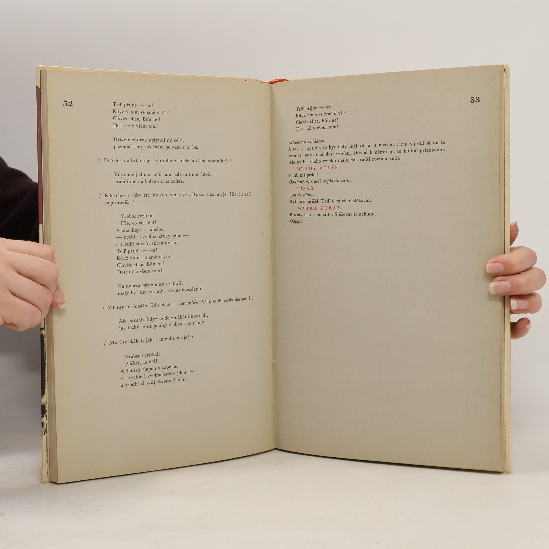 Bertolt Brecht Matka Kuráž a její děti. Kronika z třicetileté války