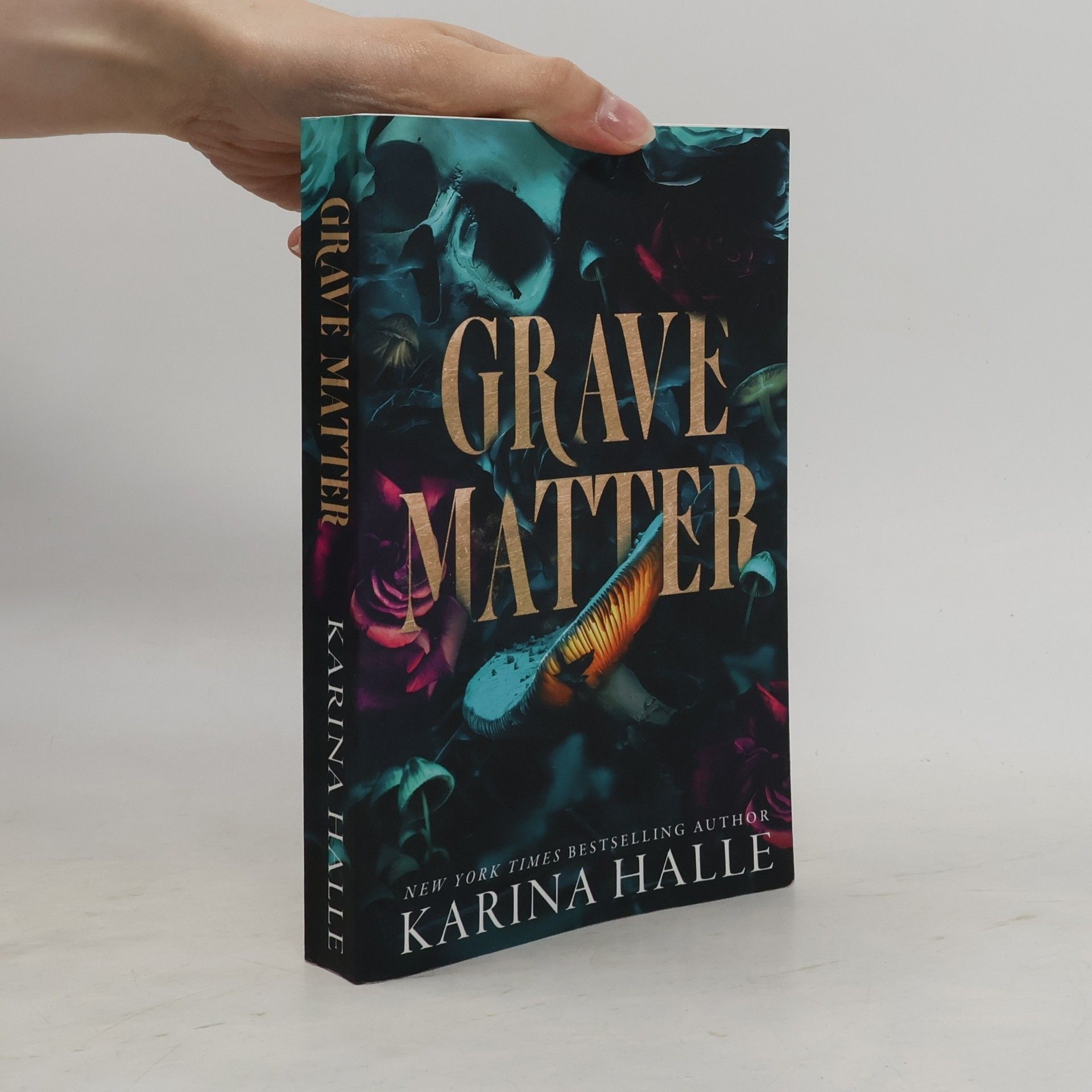 Karina Halle Grave Matter