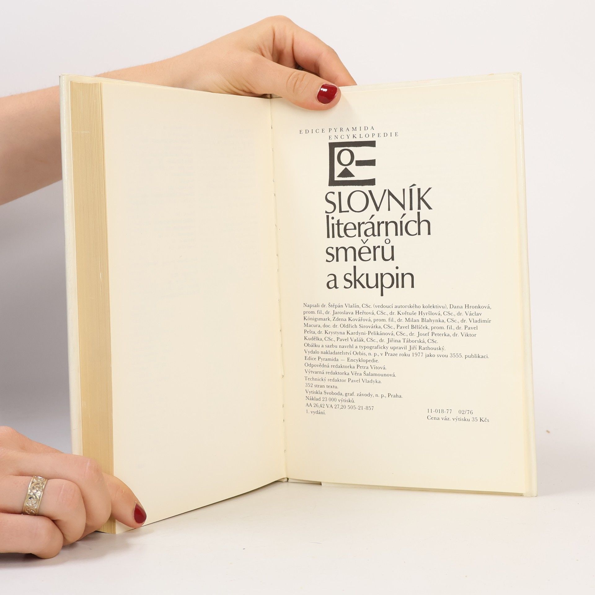 Štěpán Vlašín Slovník literárních směrů a skupin