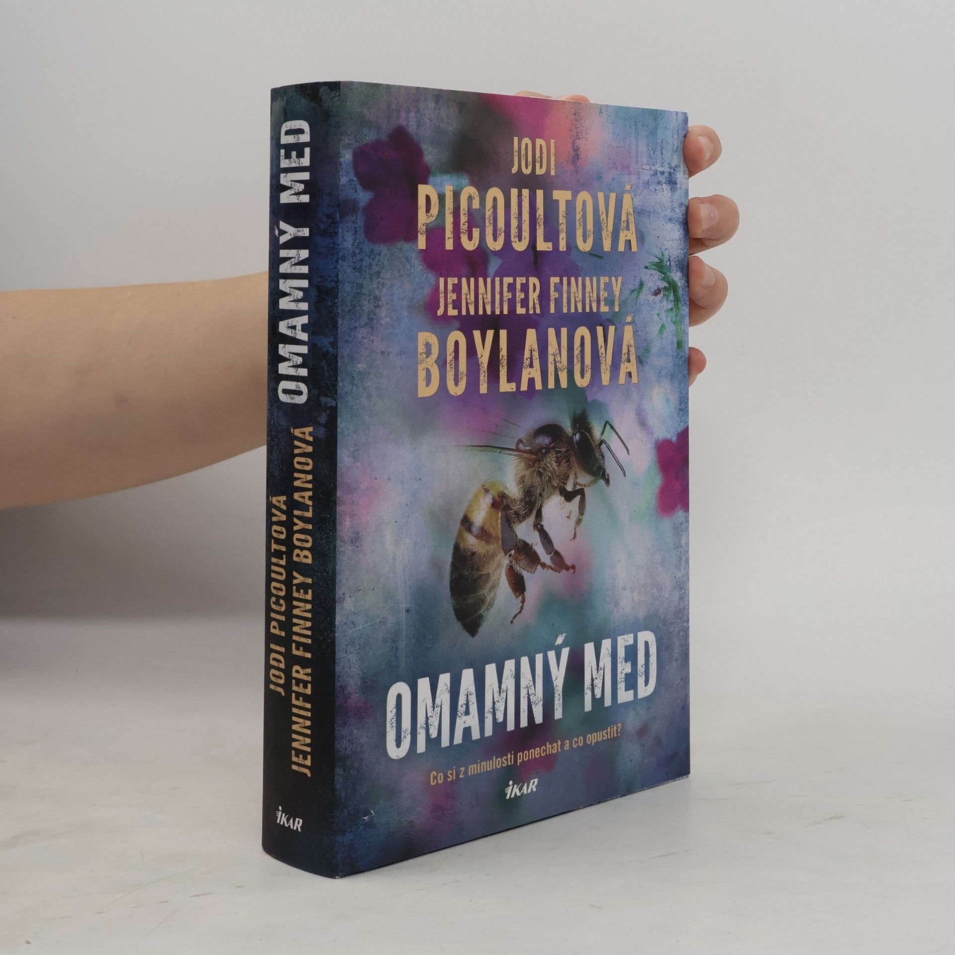 Jennifer Finneyová Boylanová  Omamný med