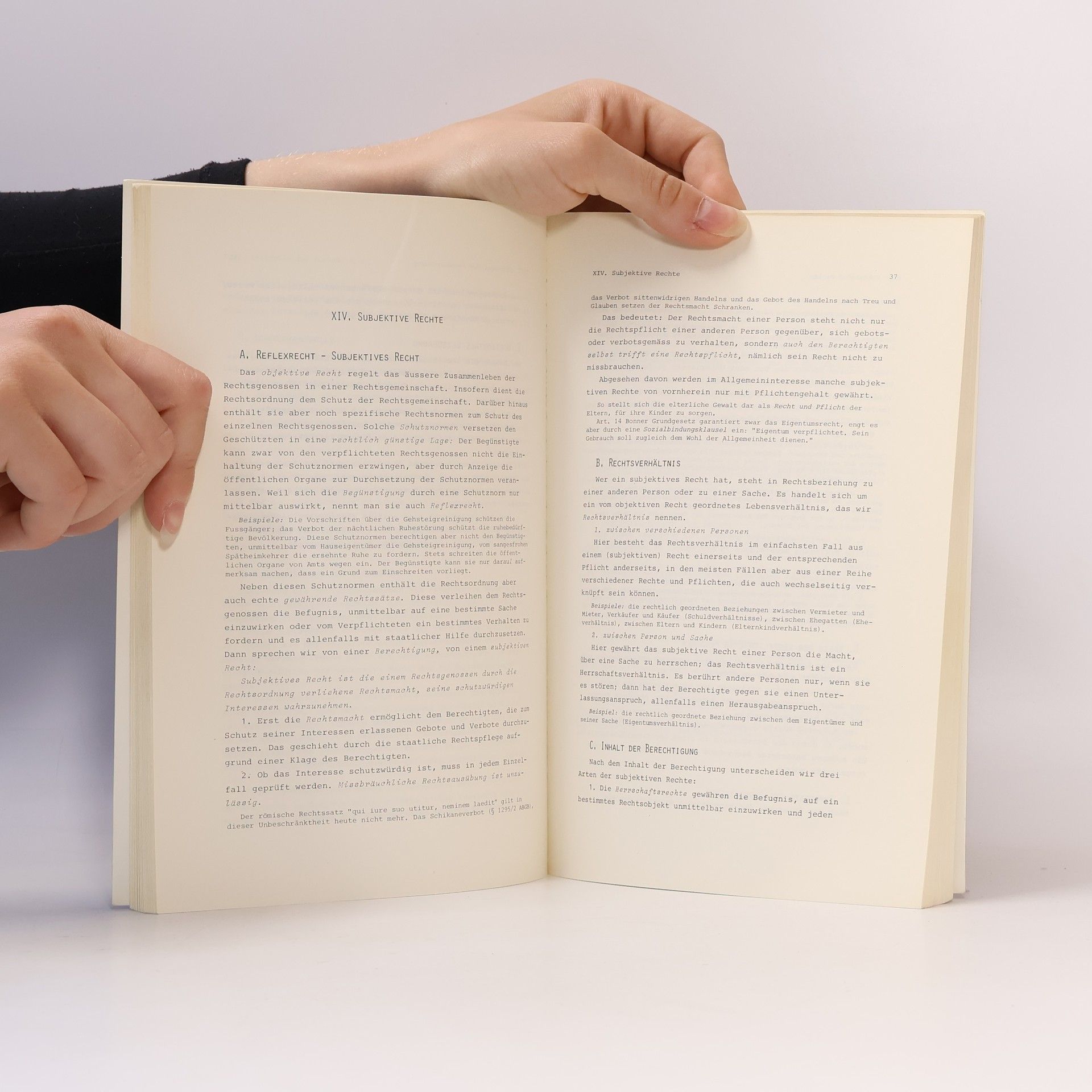 Richard Holzhammer Linzer Universitätsschriften / Studientexte - 1: Einführung in die Rechtswissenschaft