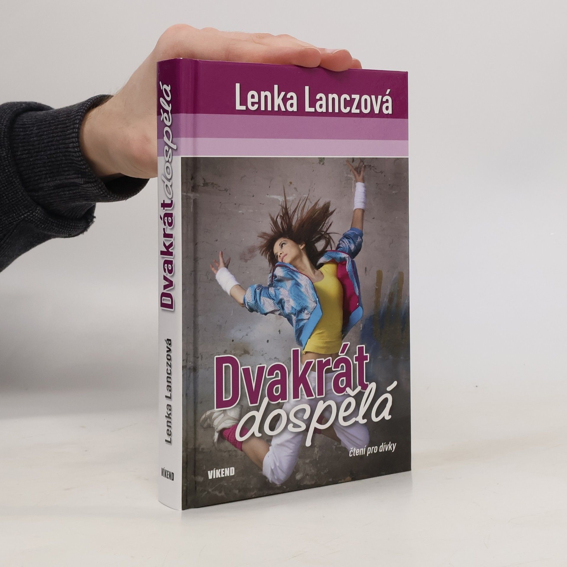 Lenka Lanczová Dvakrát dospělá