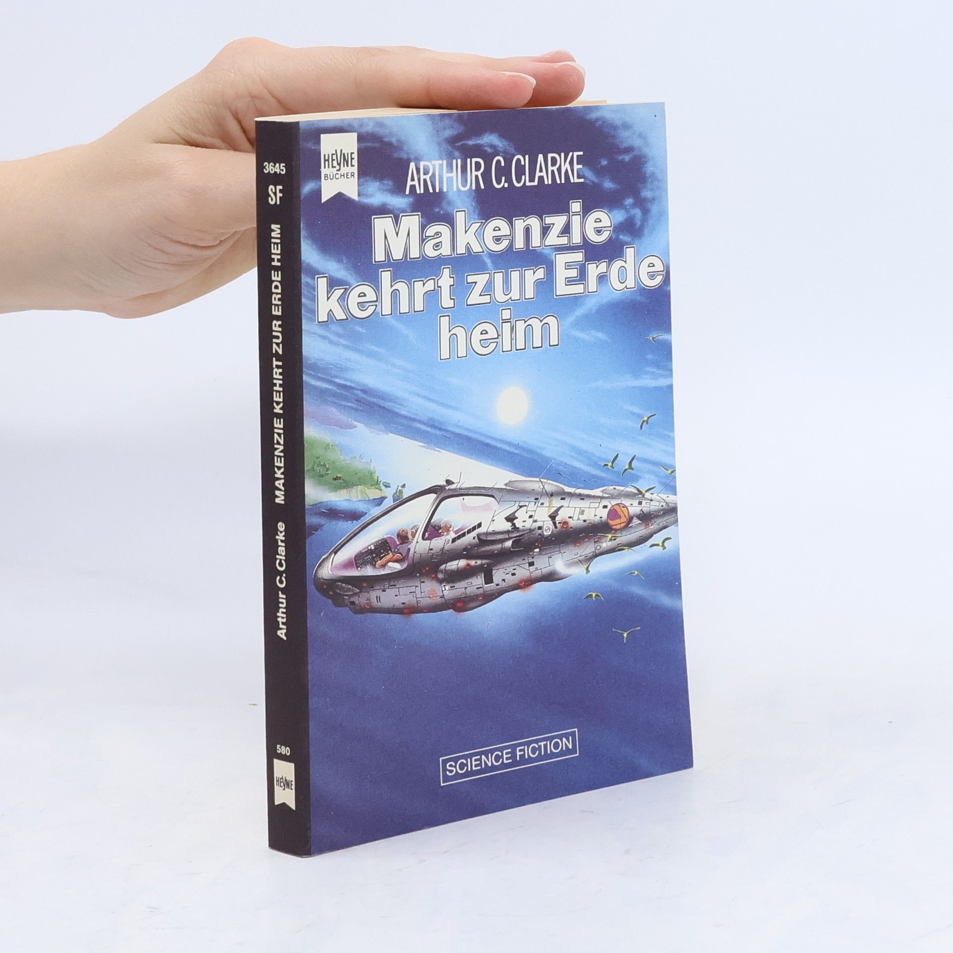 Arthur C. Clarke Makenzie kehrt zur Erde heim
