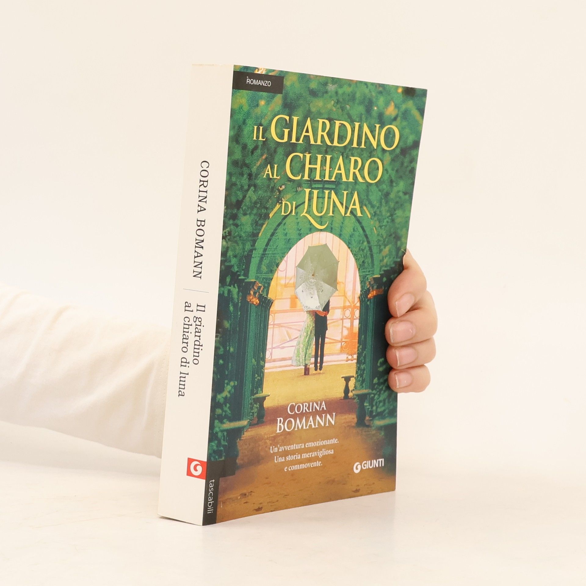 Corina Bomann Il giardino al chiaro di luna