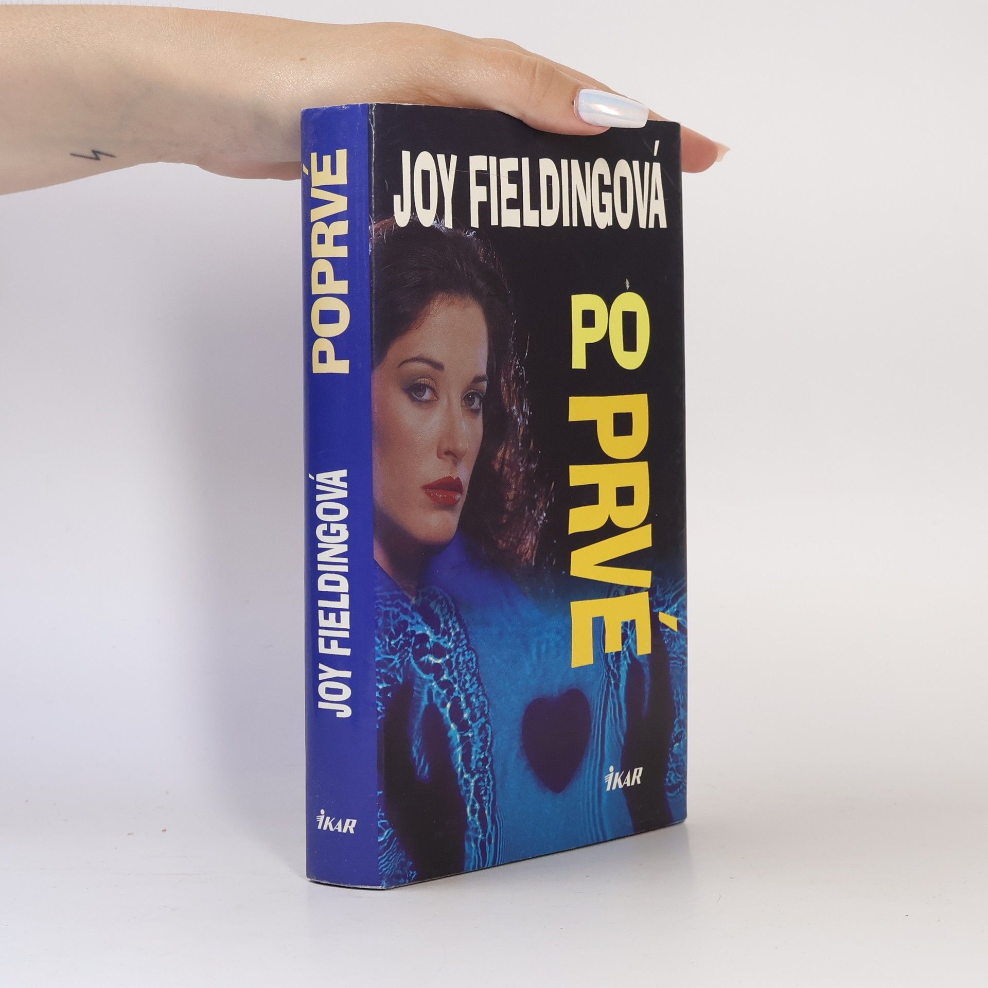 Joy Fielding Poprvé