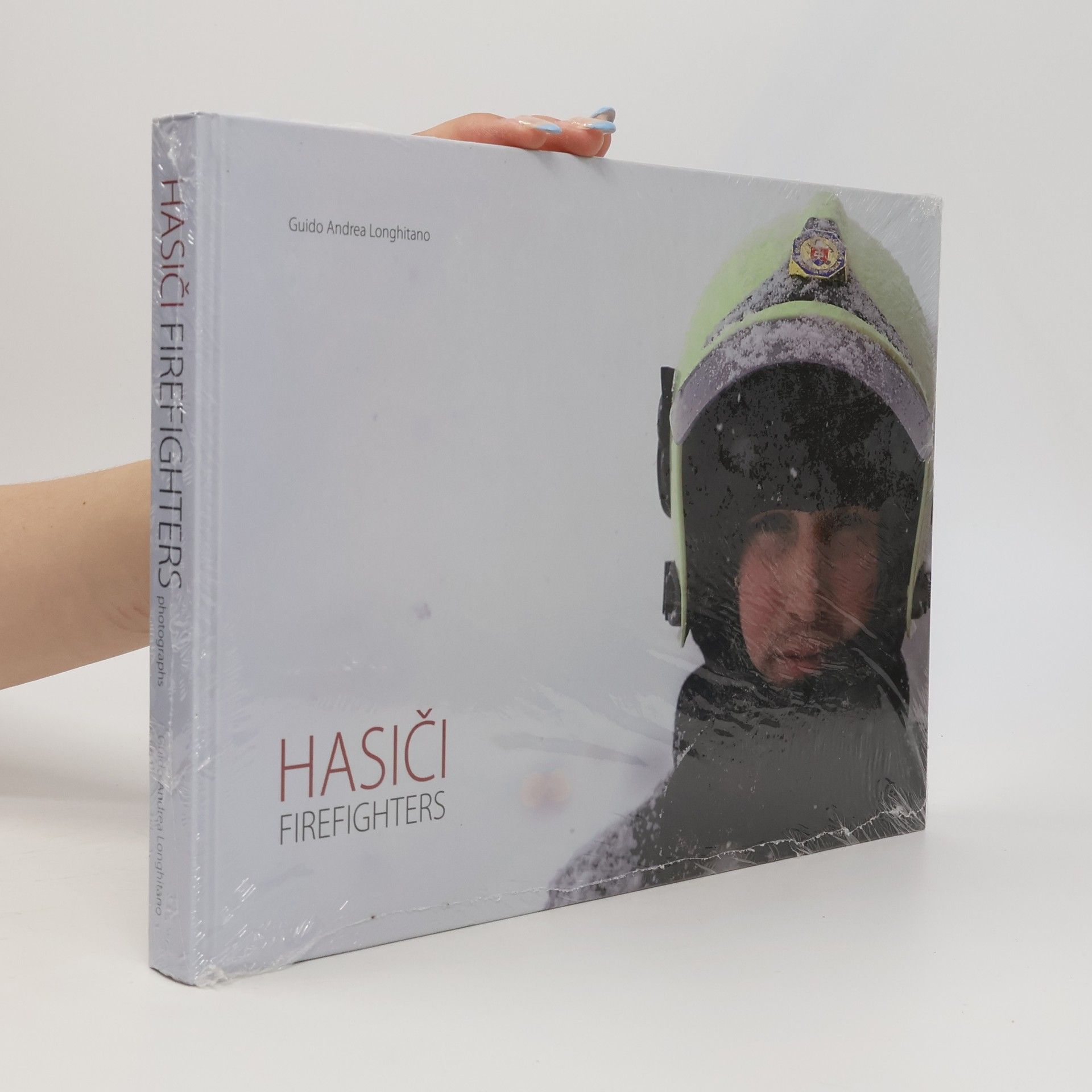 Guido Andrea Longhitano Hasiči = Firefighters