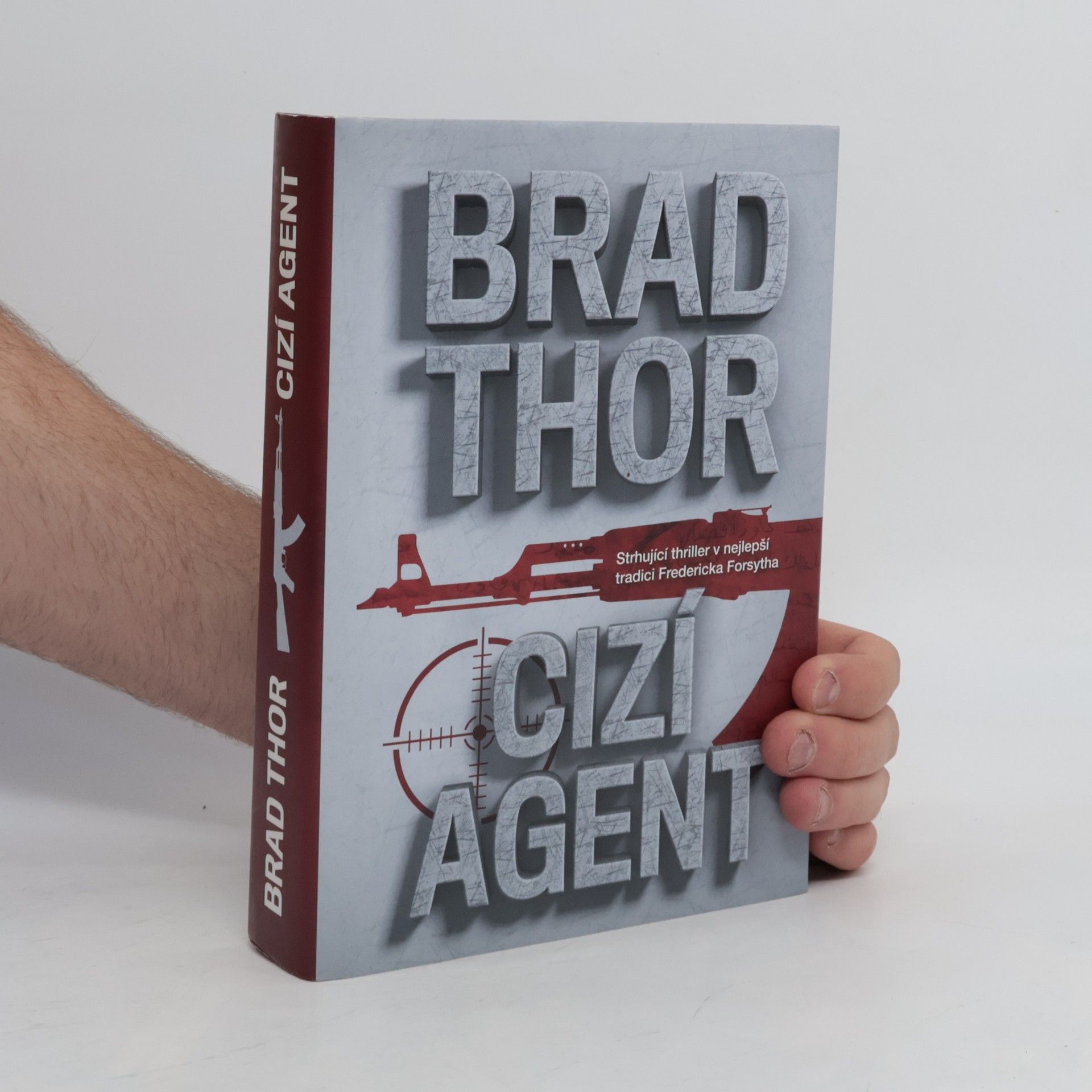 Brad Thor Cizí agent