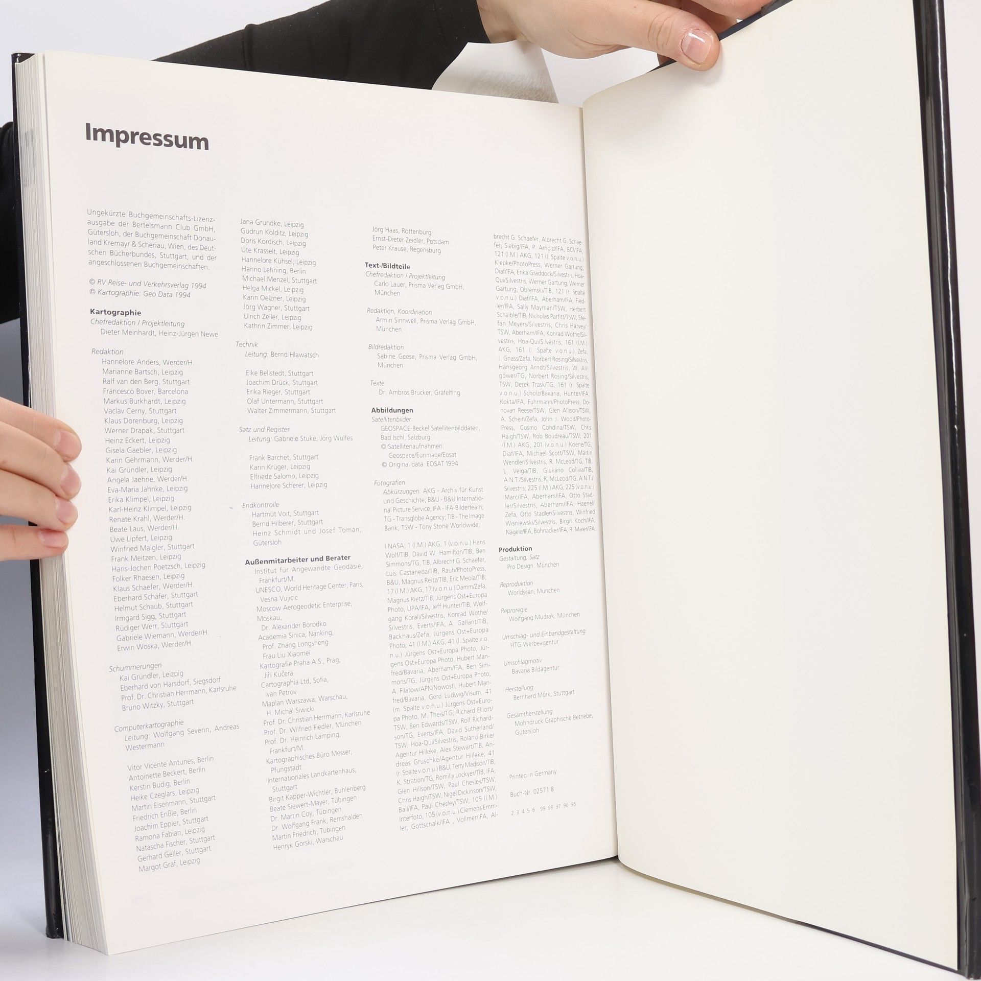 Autorenkollektiv Bertelsmann Waltatlas 2000