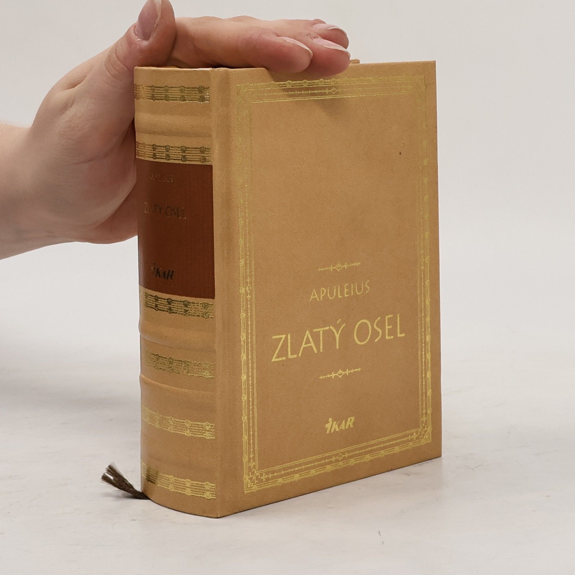 Apuleius Zlatý osel