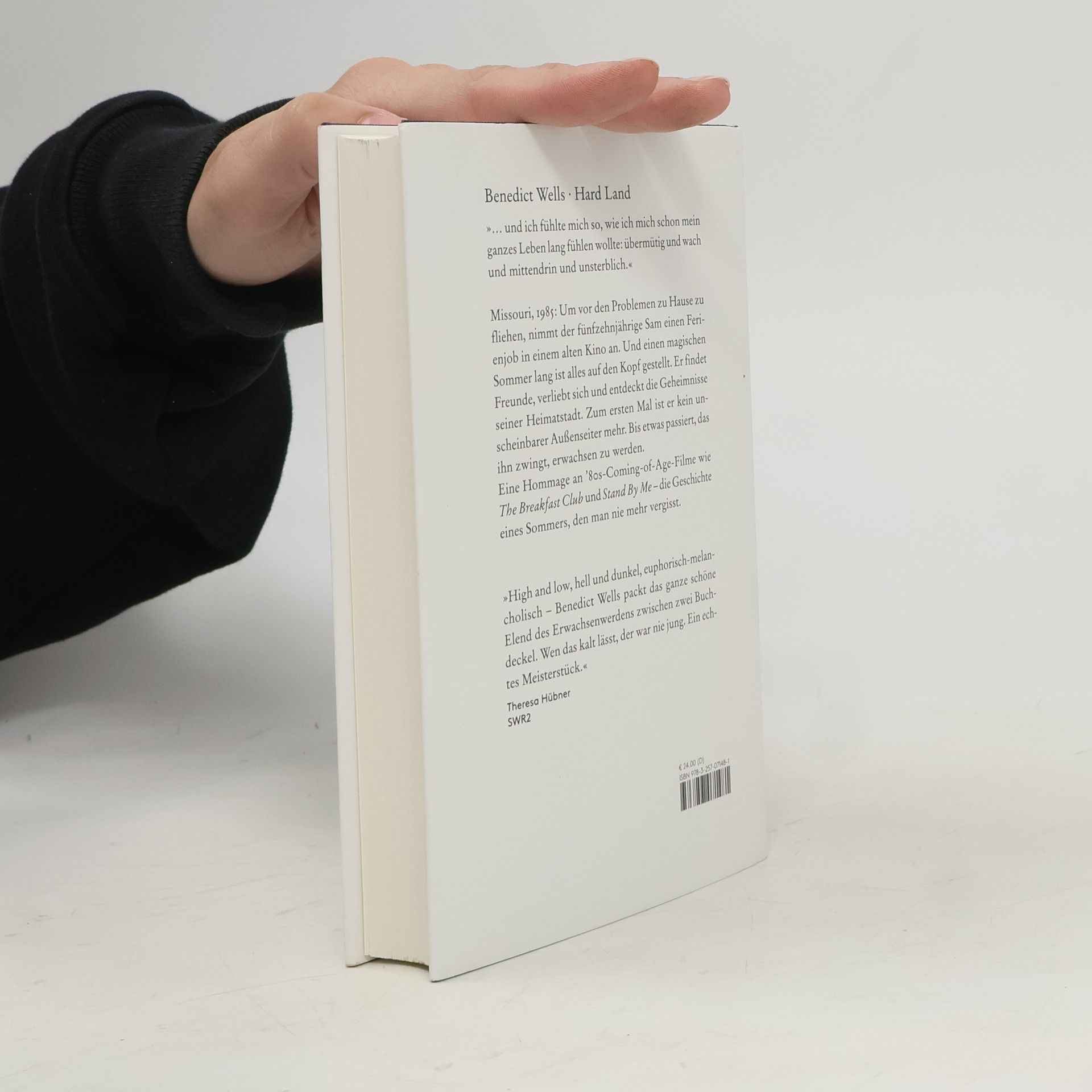 Benedict Wells Hard land
