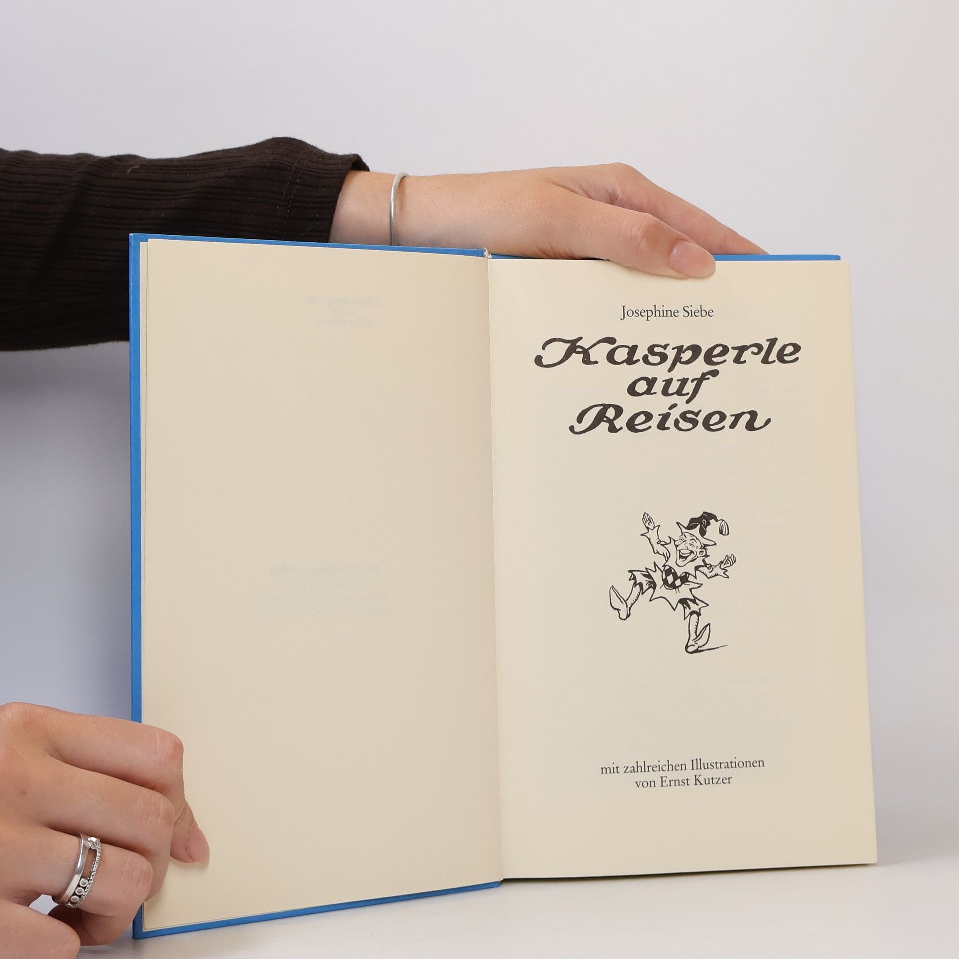 Josephine Siebe Kasperle auf Reisen