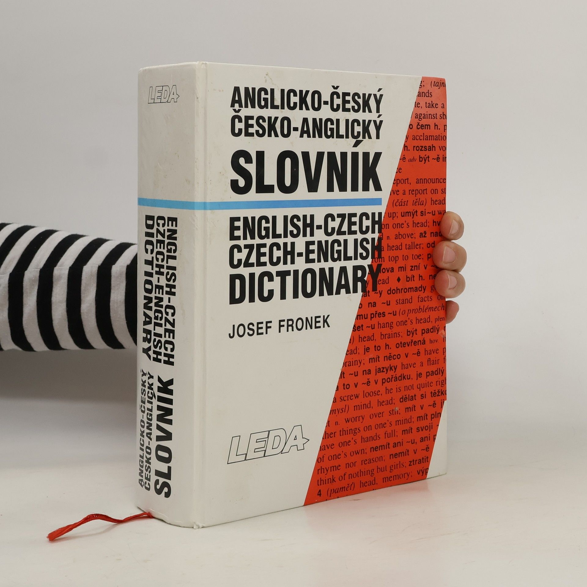 Josef Fronek Anglicko-český, česko-anglický slovník = English-czech, czech-english dictionary