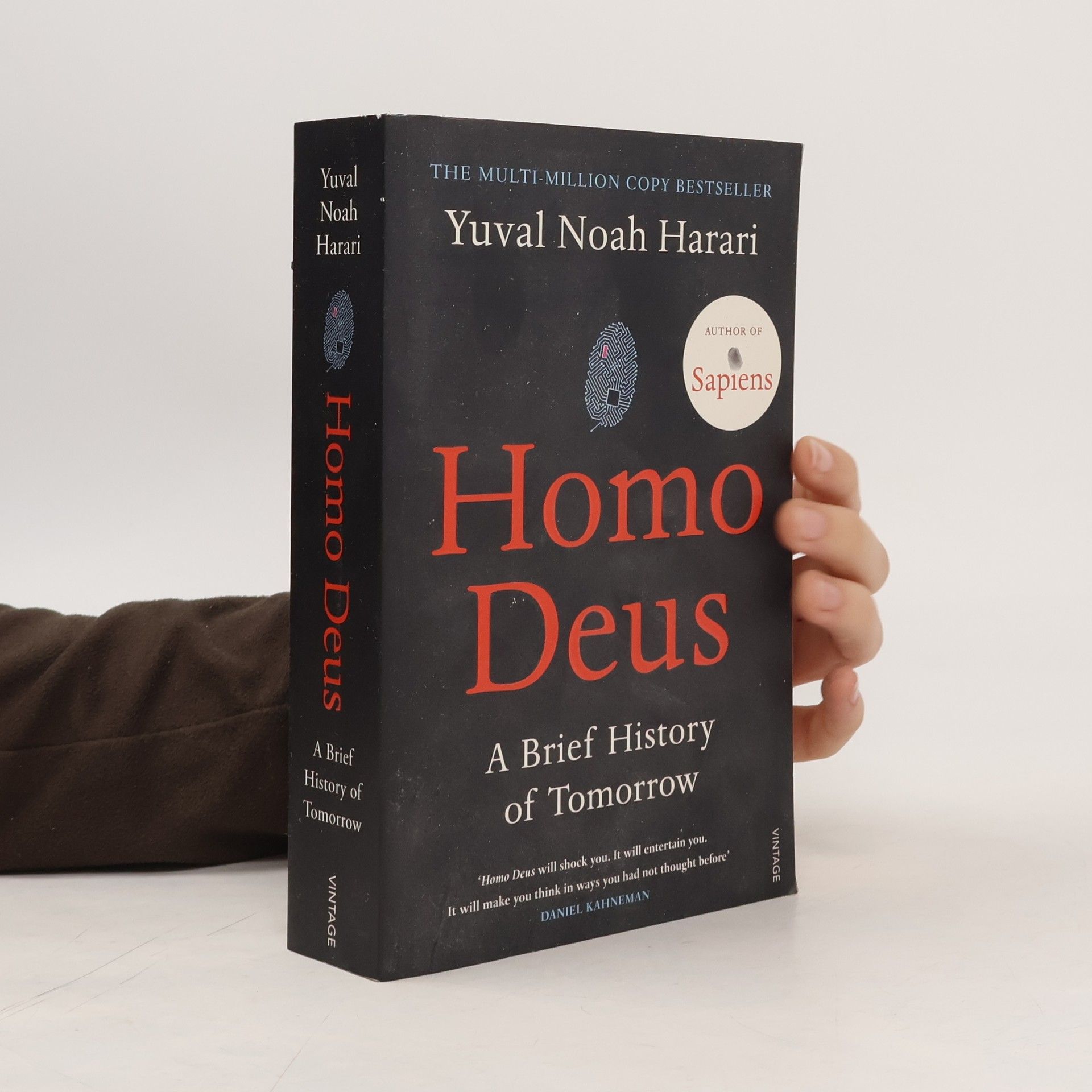 Yuval Noah Harari Homo Deus. A Brief History of Tomorrow