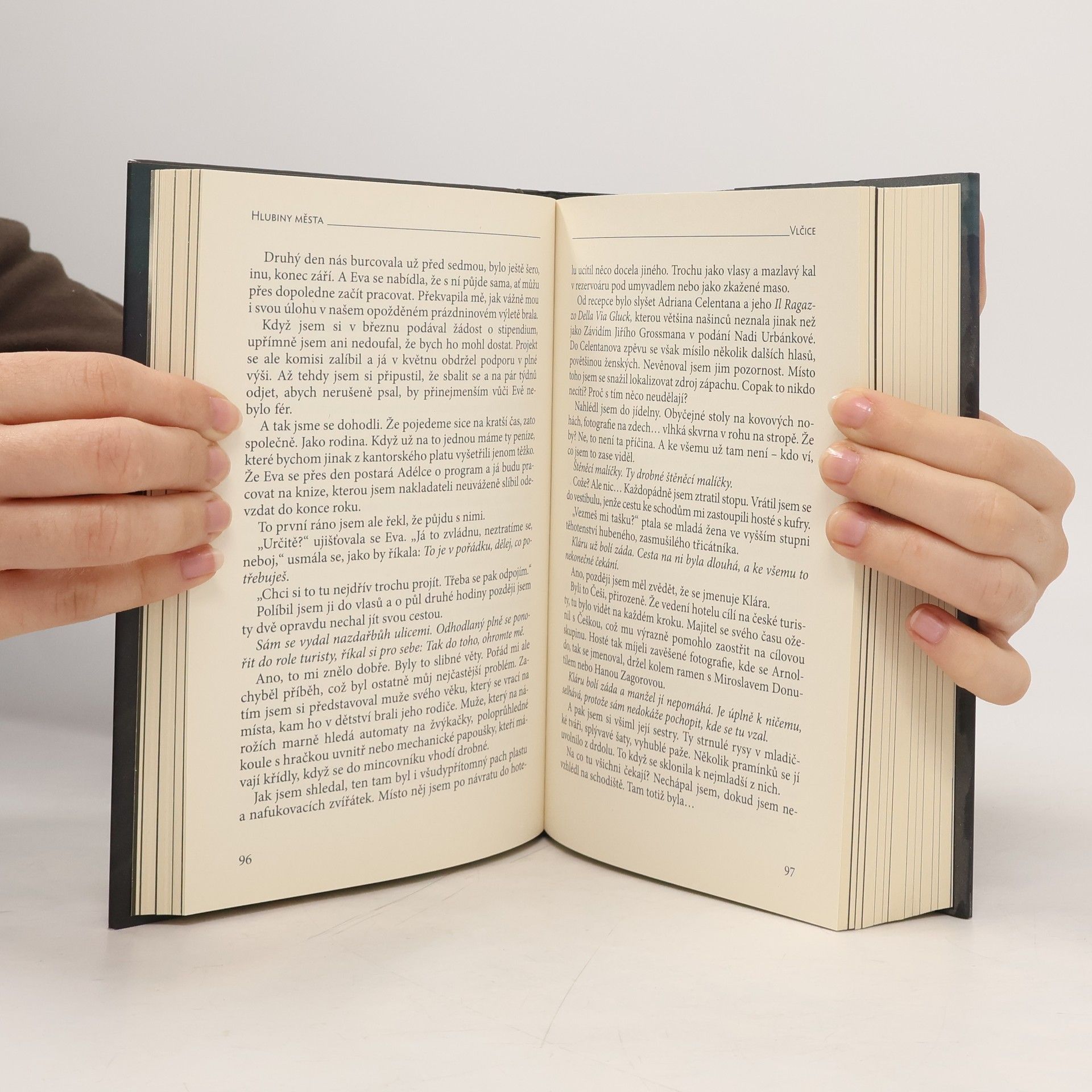 Kolektiv autorů Hlubiny města: antologie mysteriózní a fantastické prózy