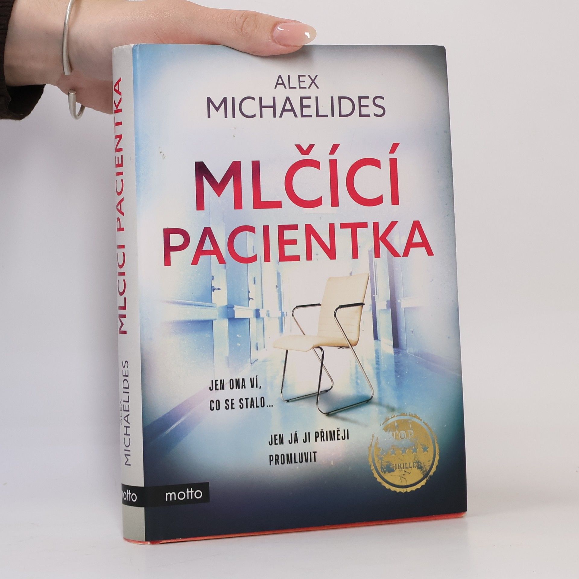 Alex Michaelides Mlčící pacientka