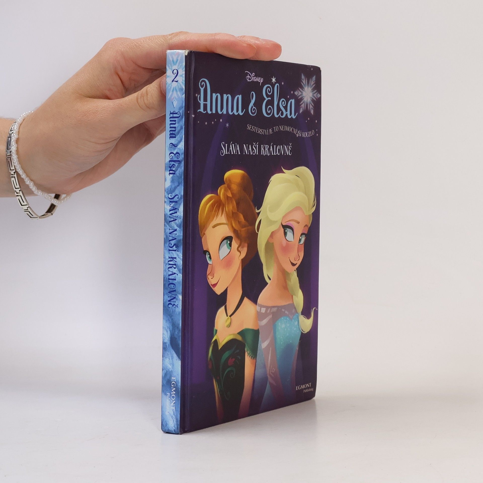 Erica David Anna & Elsa. Sláva naší královně.