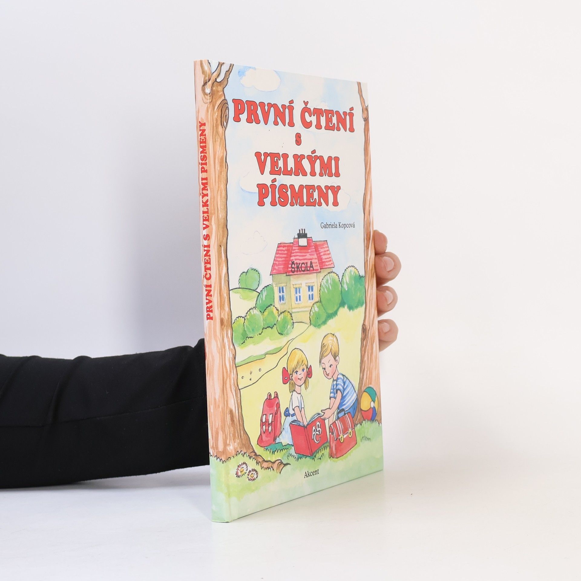 Gabriela Kopcová První čtení s velkými písmeny