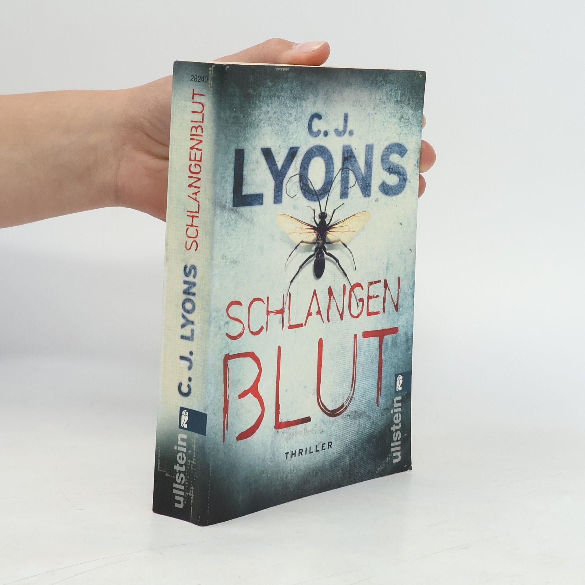 CJ Lyons Schlangenblut