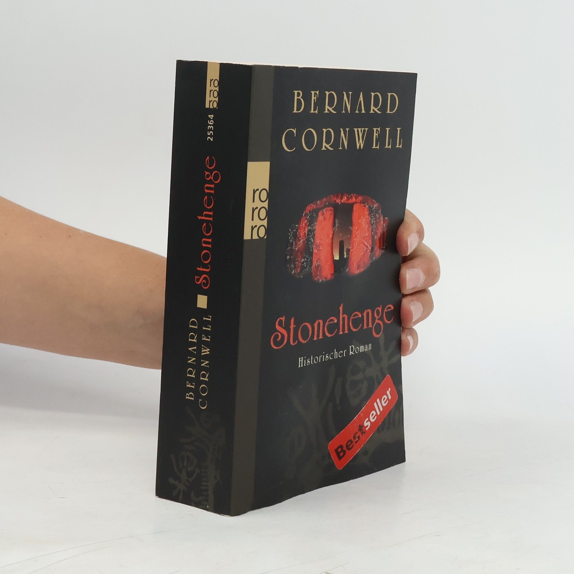 Bernard Cornwell Stonehenge