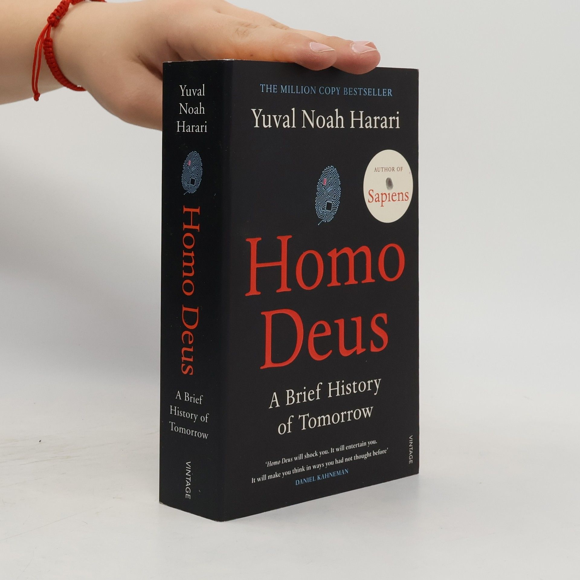 Yuval Noah Harari Homo Deus. A Brief History of Tomorrow