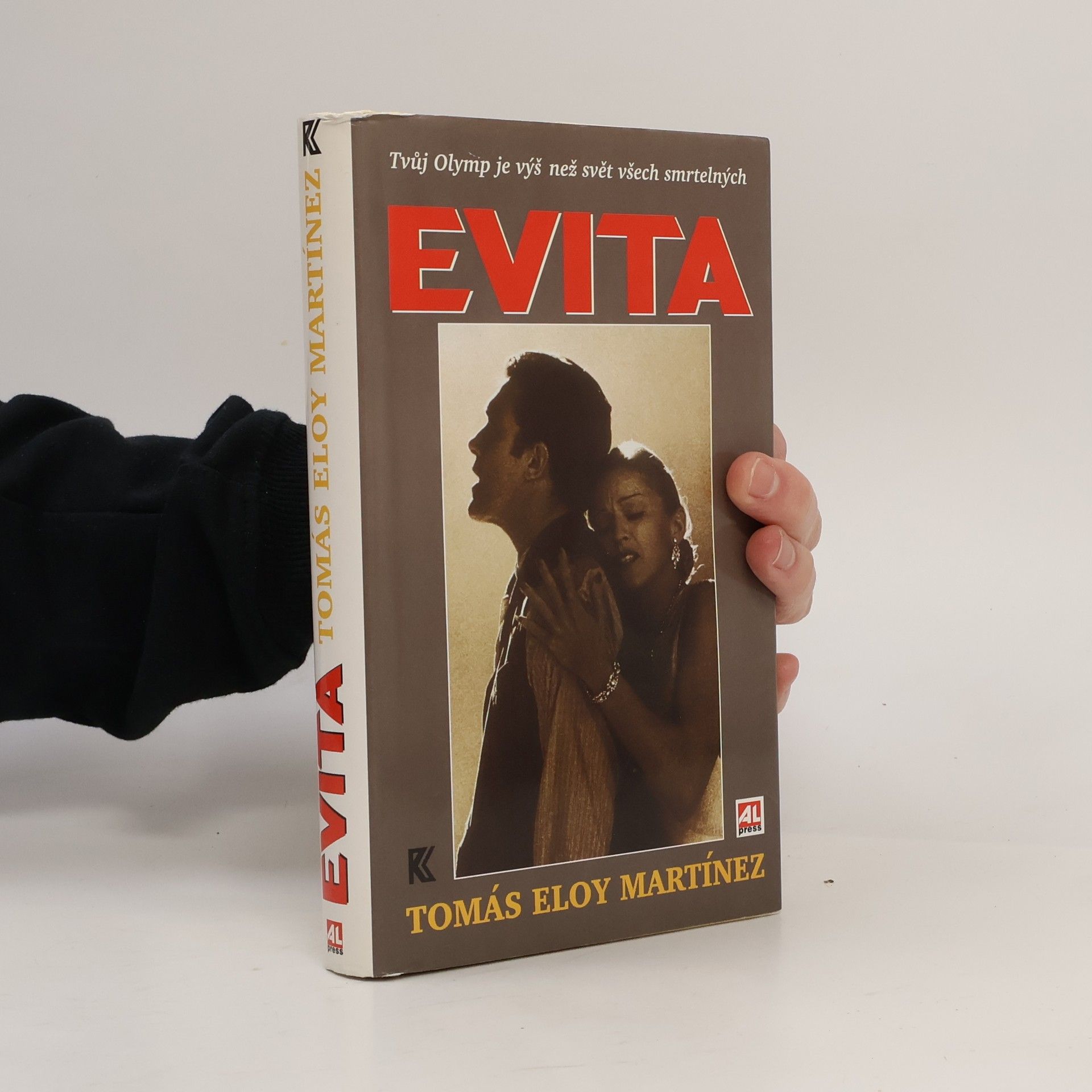 Tomás Eloy Martínez Evita