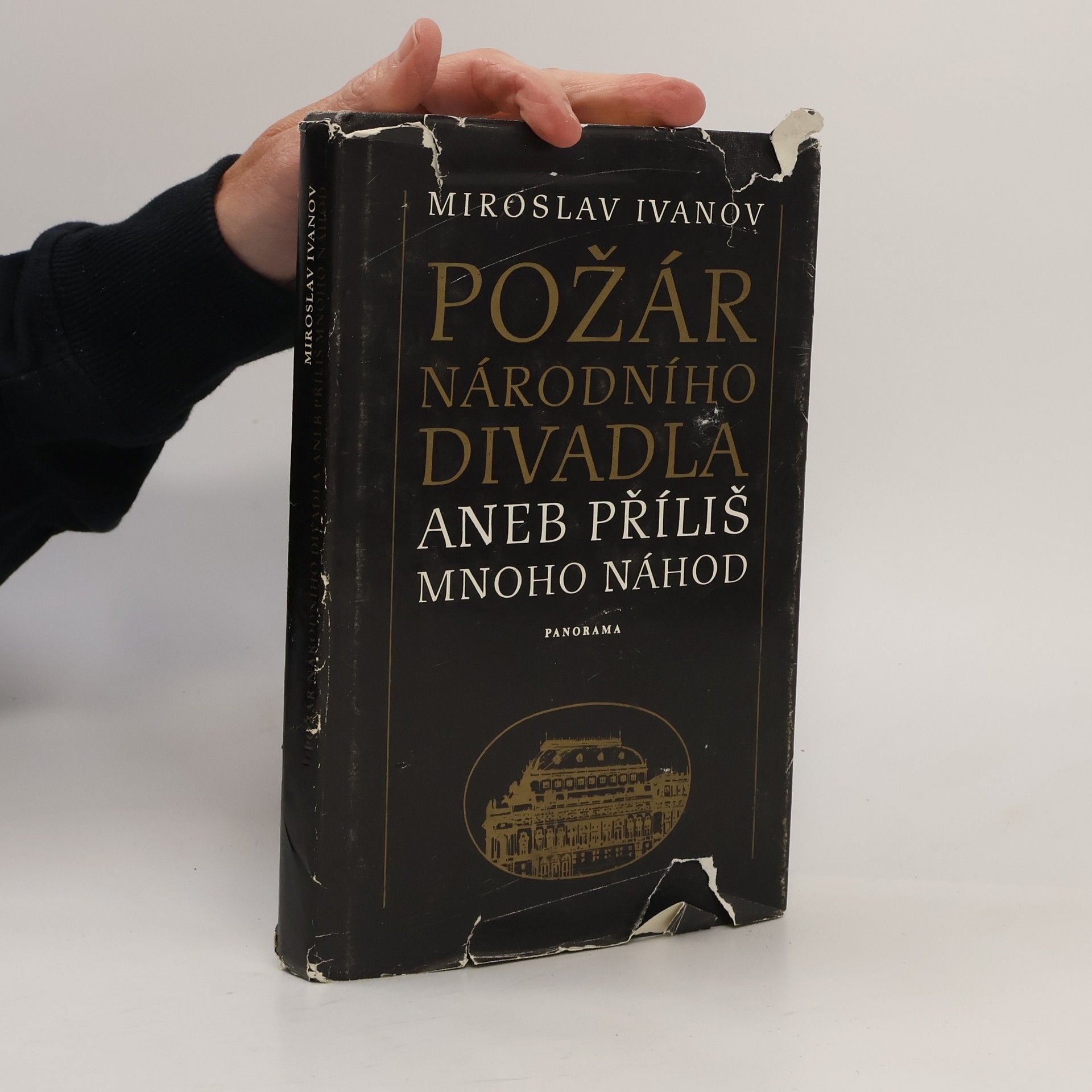 Požár Národního divadla aneb příliš mnoho náhod