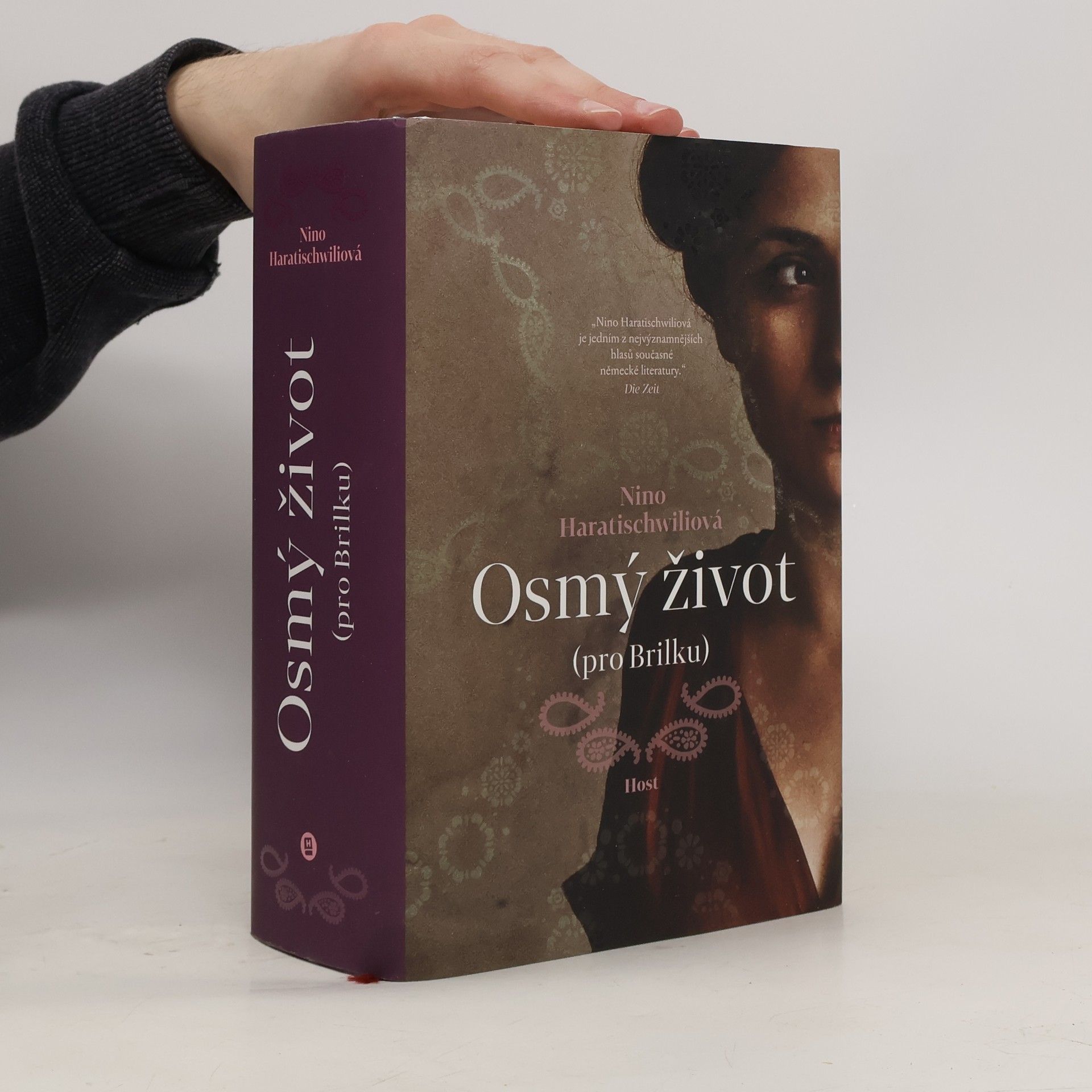 Nino Haratischwili Osmý život (pro Brilku)