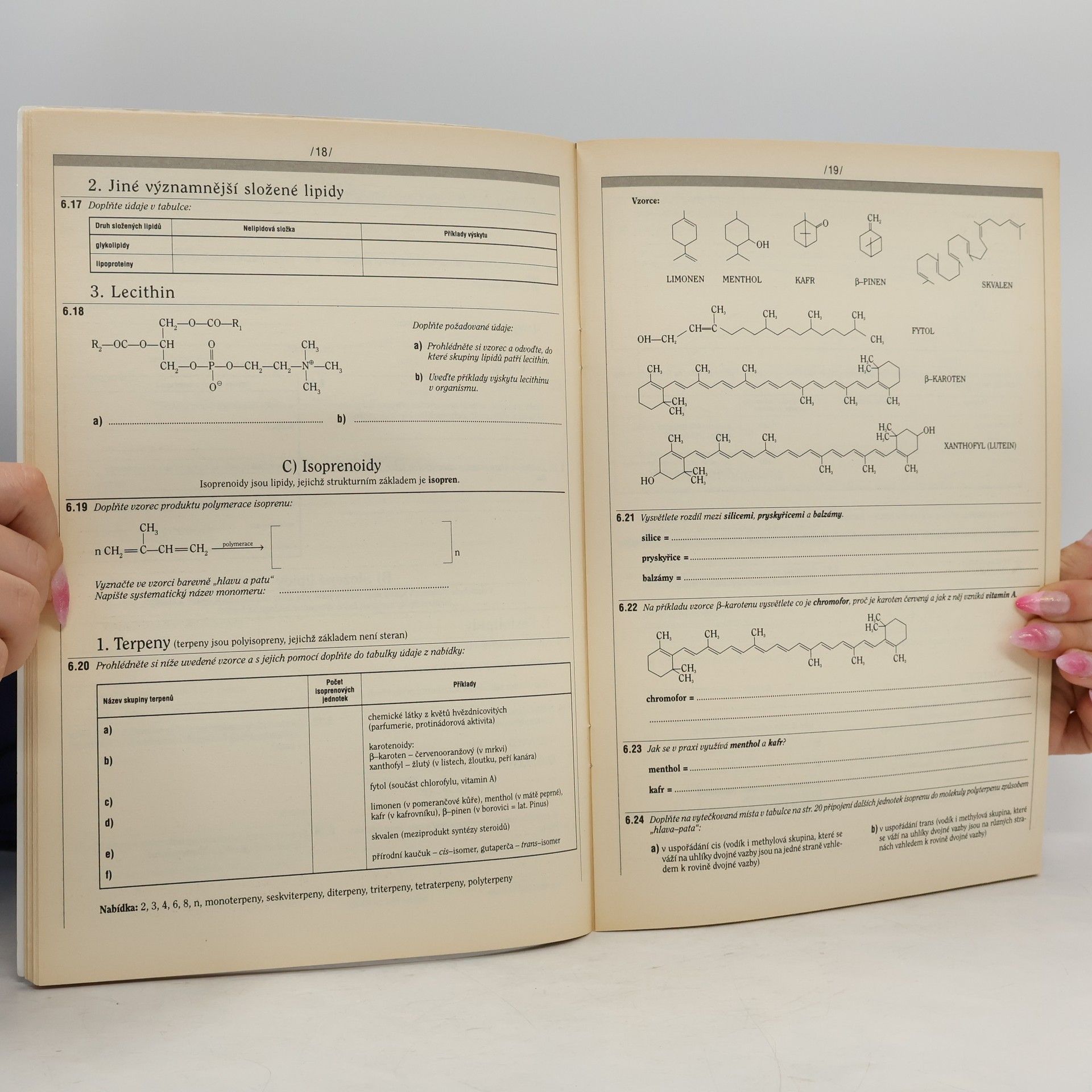 Helena Klímová Znáte přírodní látky a biochemii?