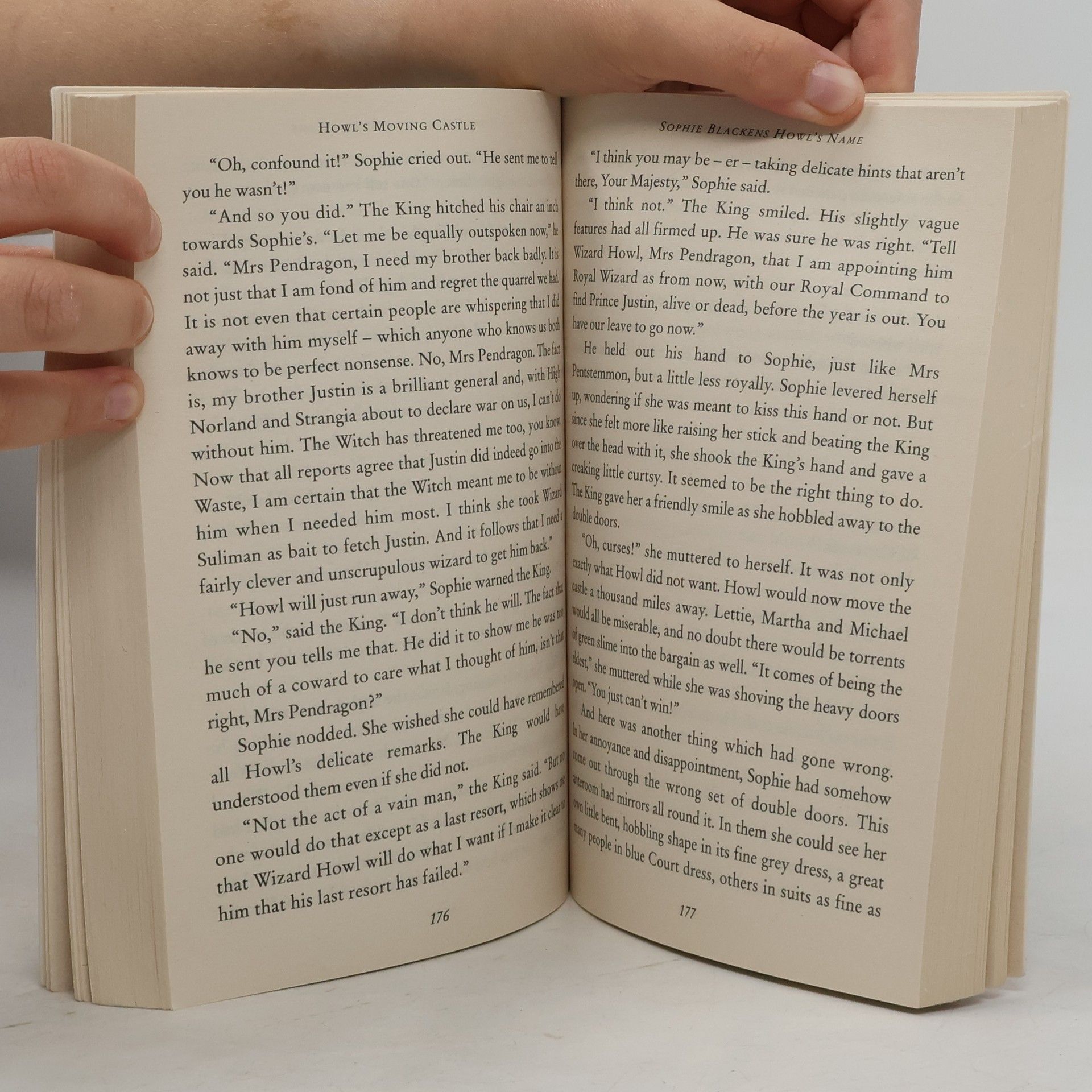 Diana Wynne Jones  Howl's Moving Castle