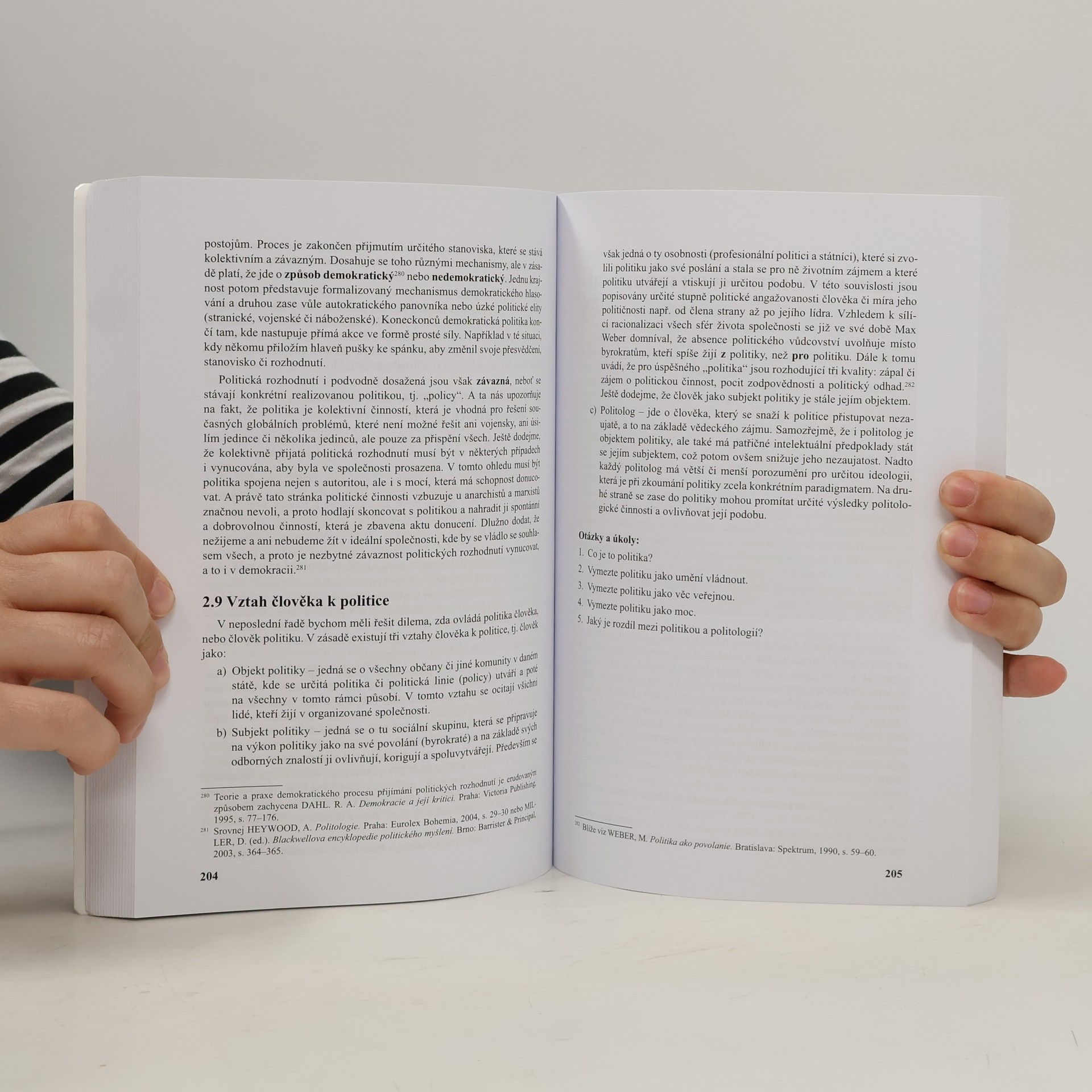 Štefan Danics Základy sociologie a politologie