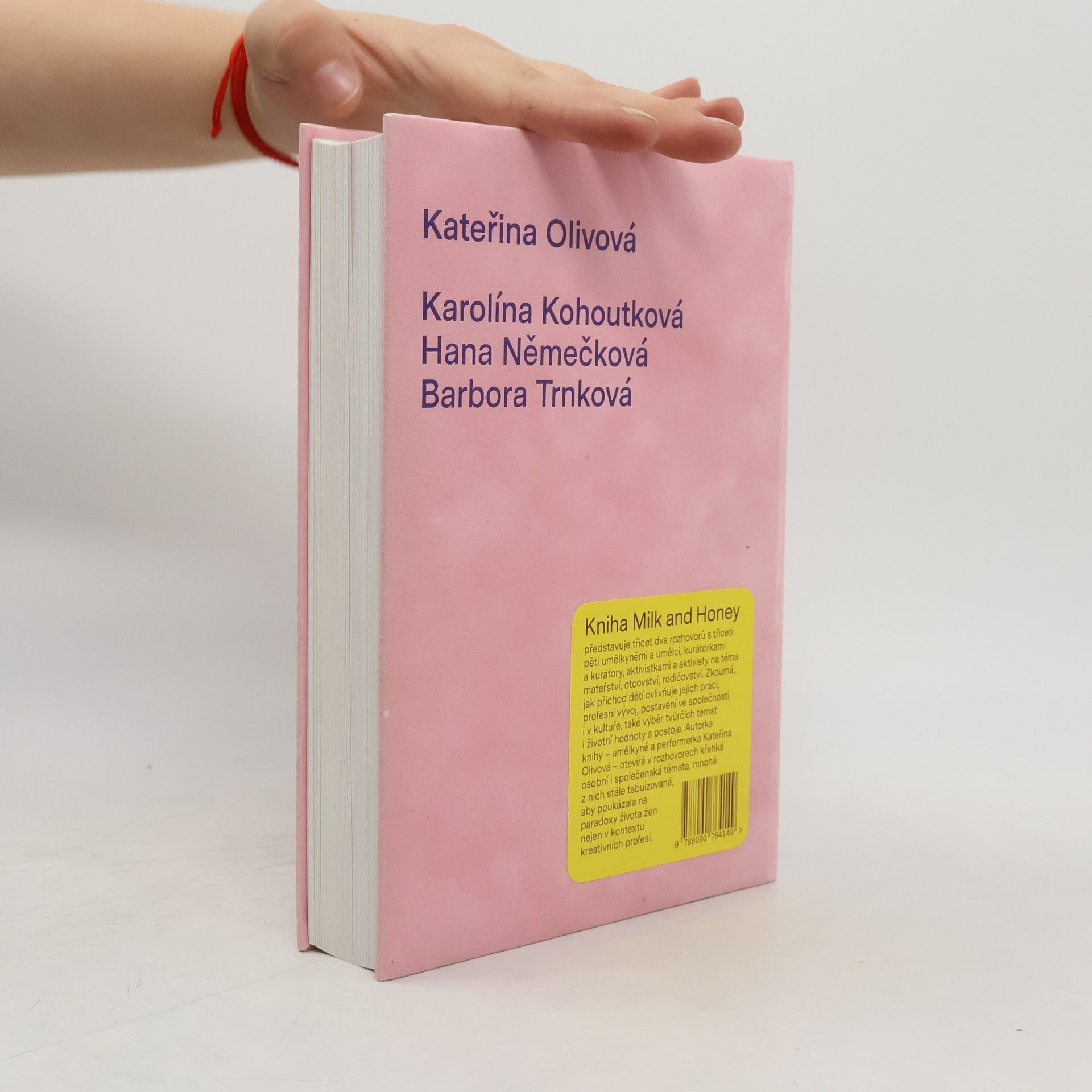 Kateřina Olivová Milk and Honey