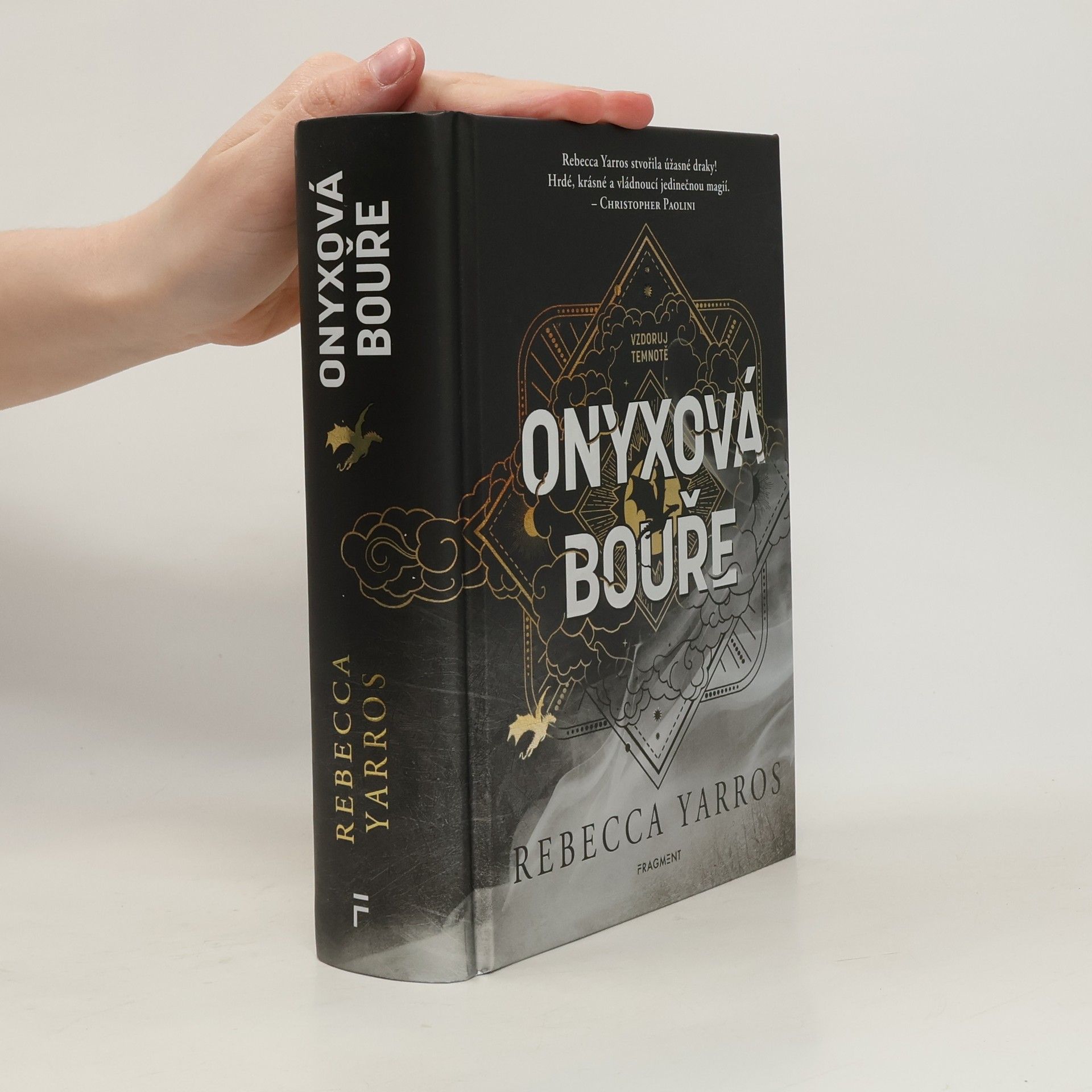 Rebecca Yarros Onyxová bouře