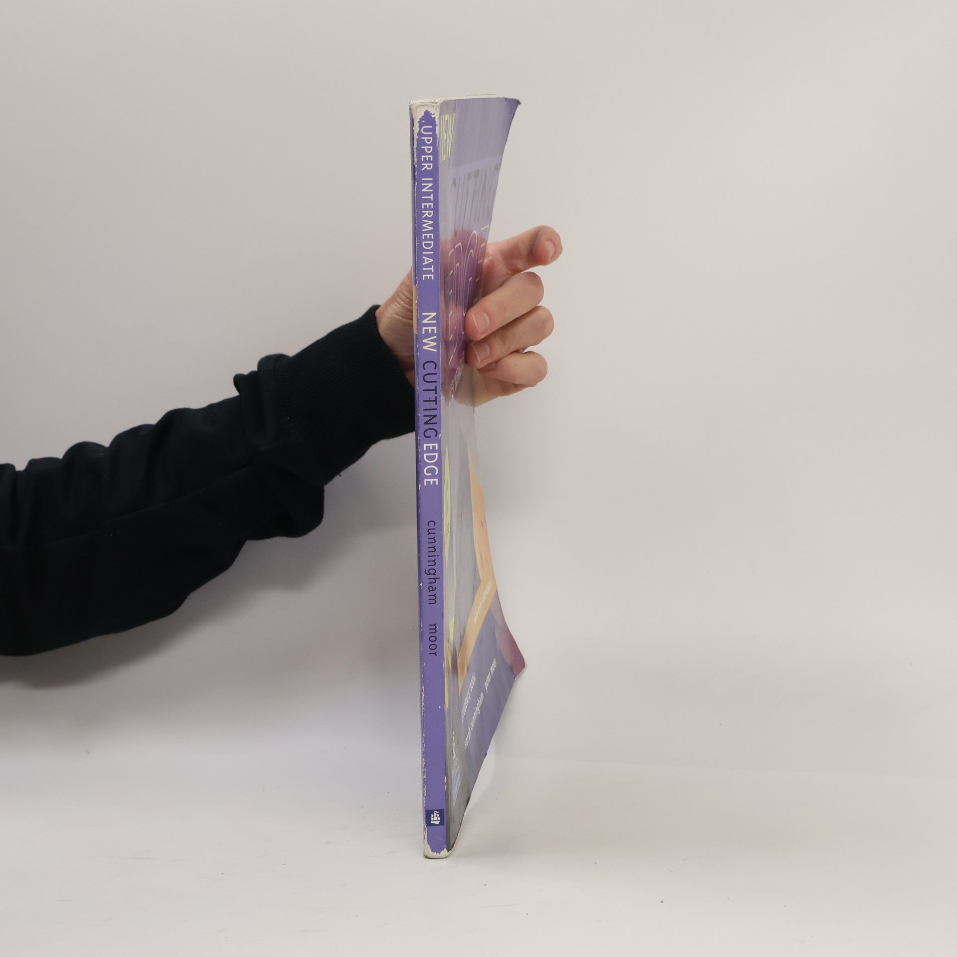 Sarah Cunningham New cutting edge : upper intermediate. Students' book