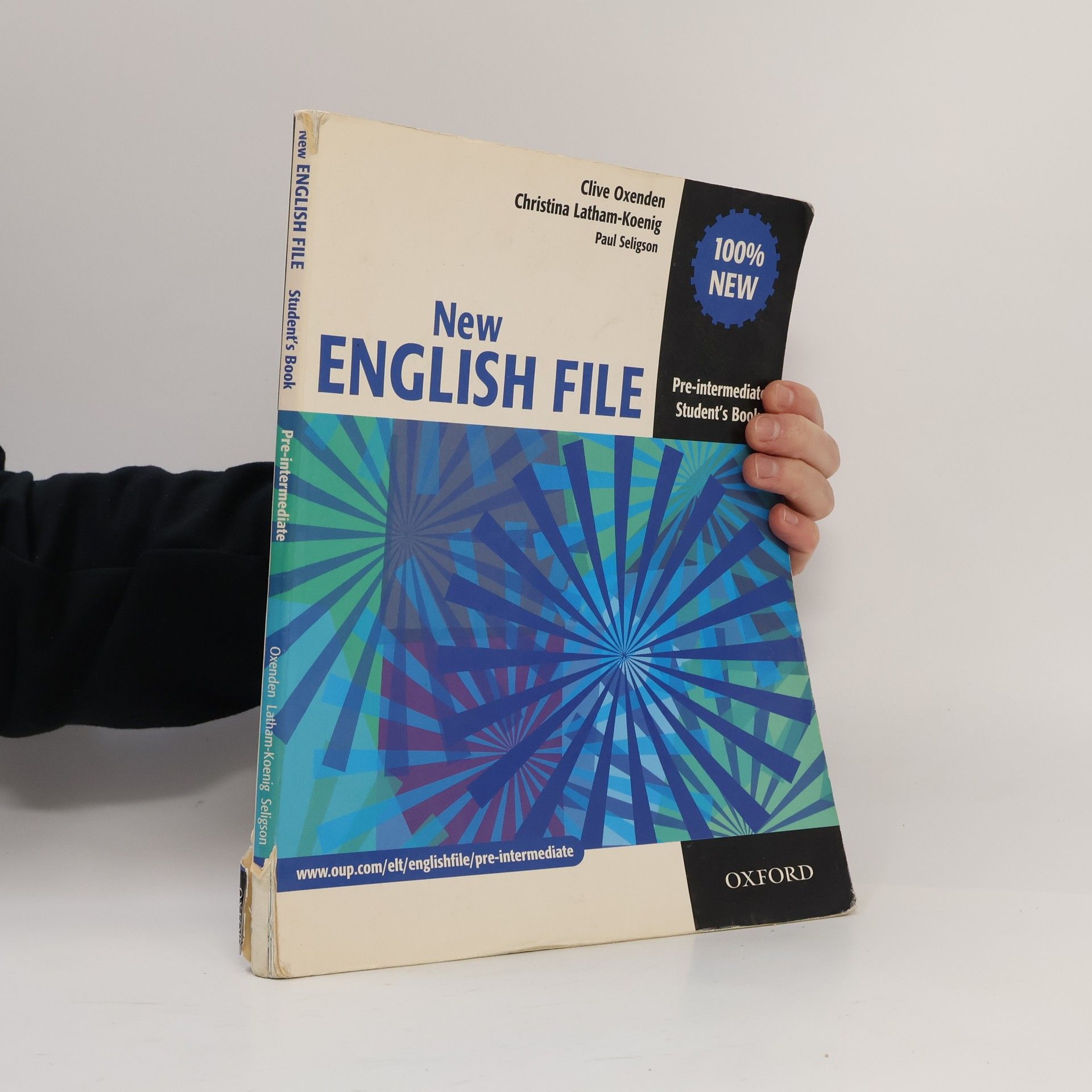 Clive Oxeden New English File. Pre-intermediate Student's Book