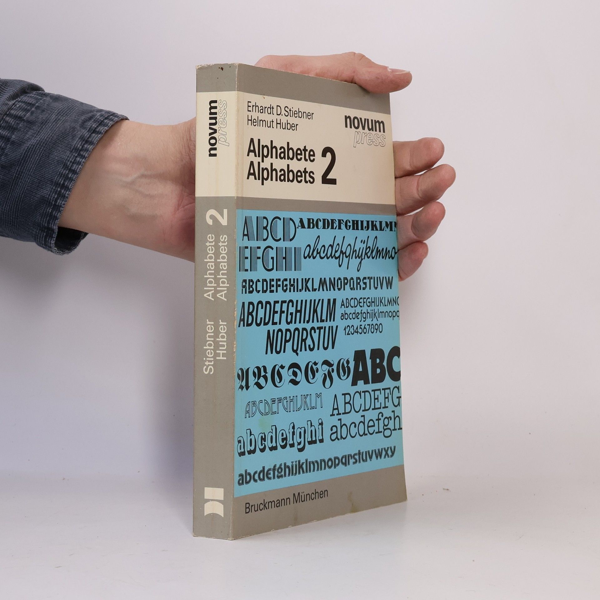 Urban Stiebner Alphabete