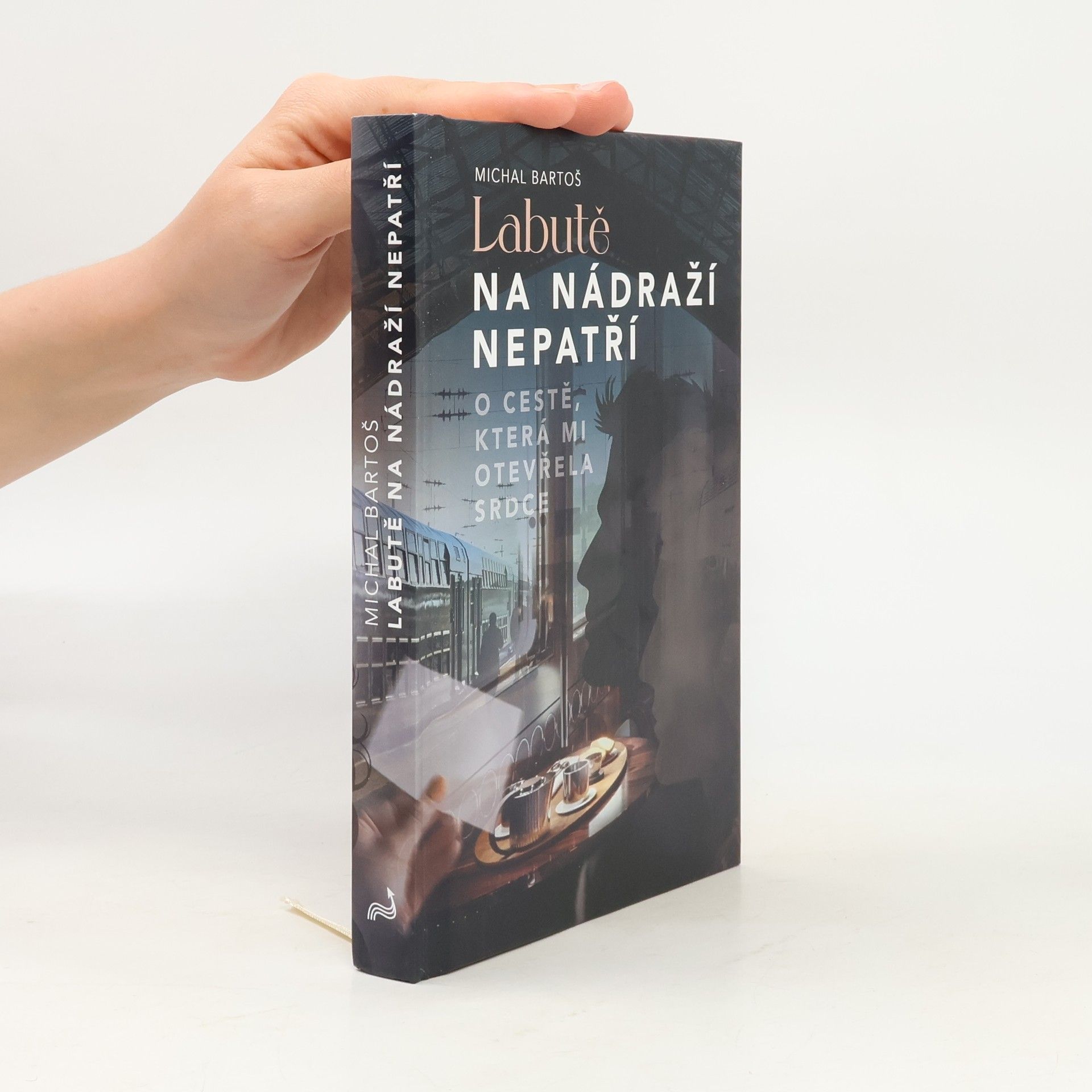 Michal Bartoš Labutě na nádraží nepatří