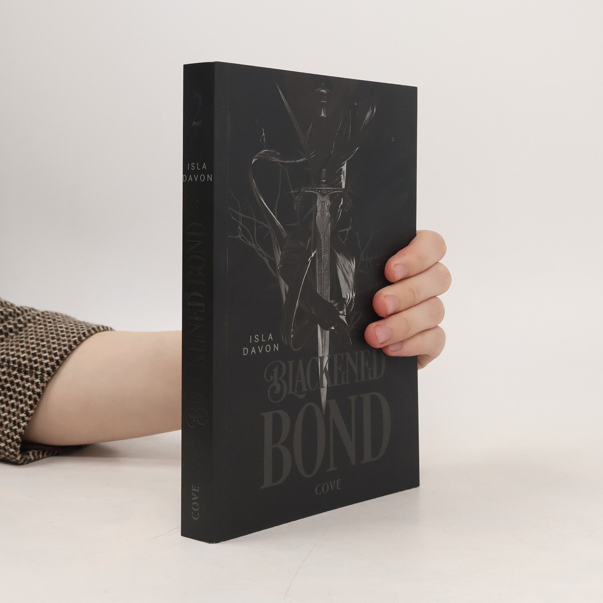 Blackened Blade 2: A Blackened Bond