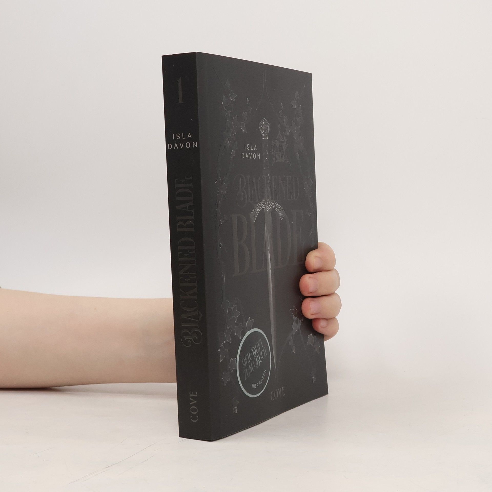 Isla Davon Blackened Blade 1: The Blackened Blade