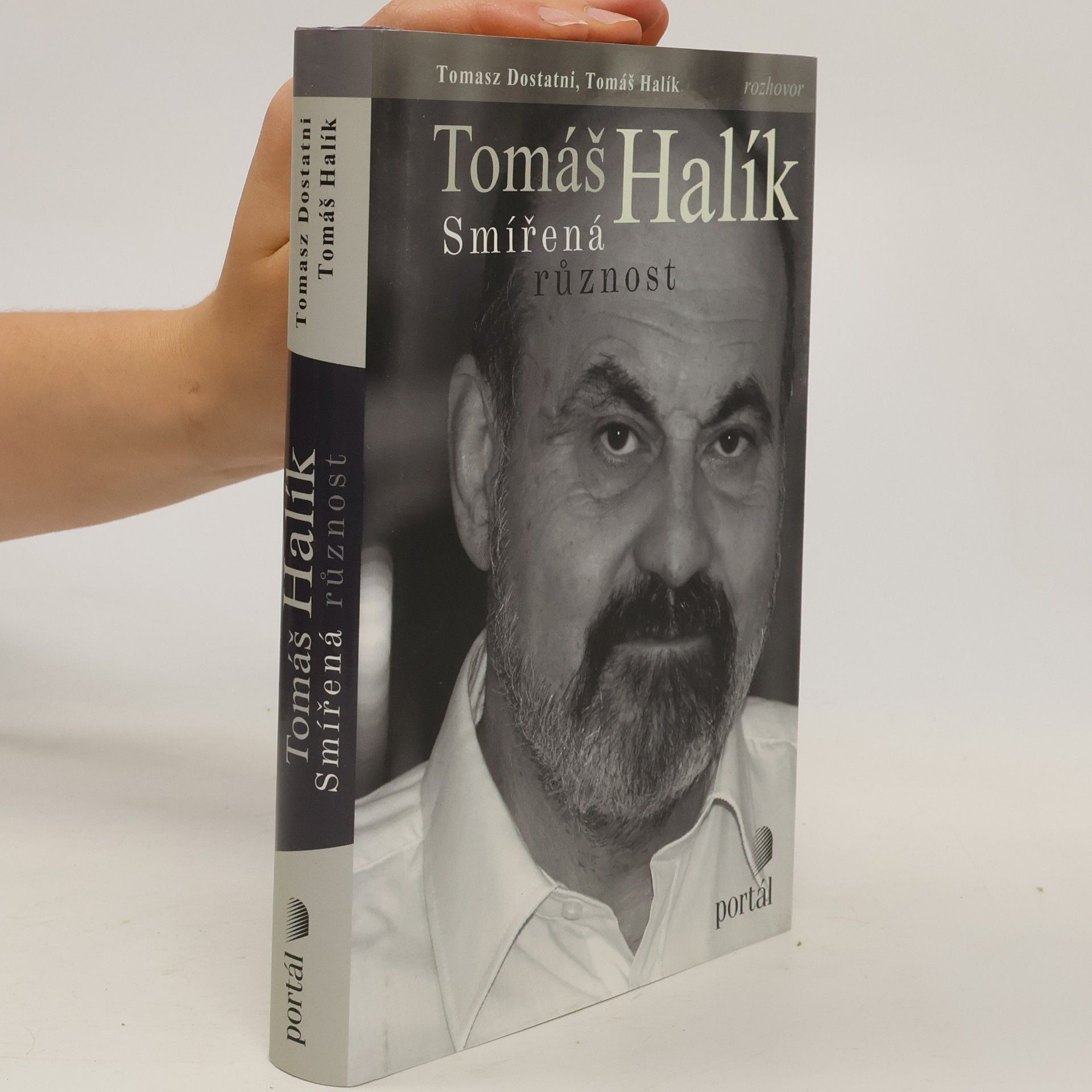 Tomasz Dostatni Tomáš Halík. Smířená různost