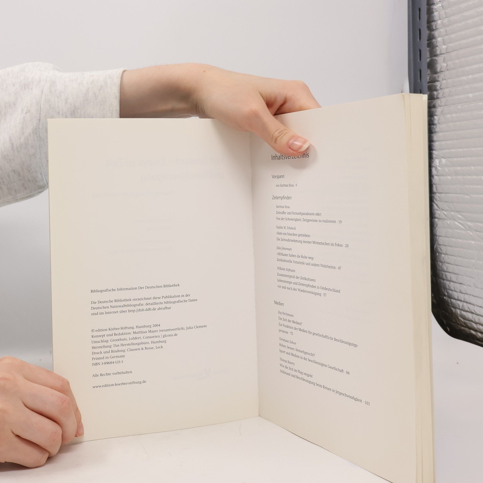 Hartmut Rosa Fast forward - Essays zu Zeit und Beschleunigung